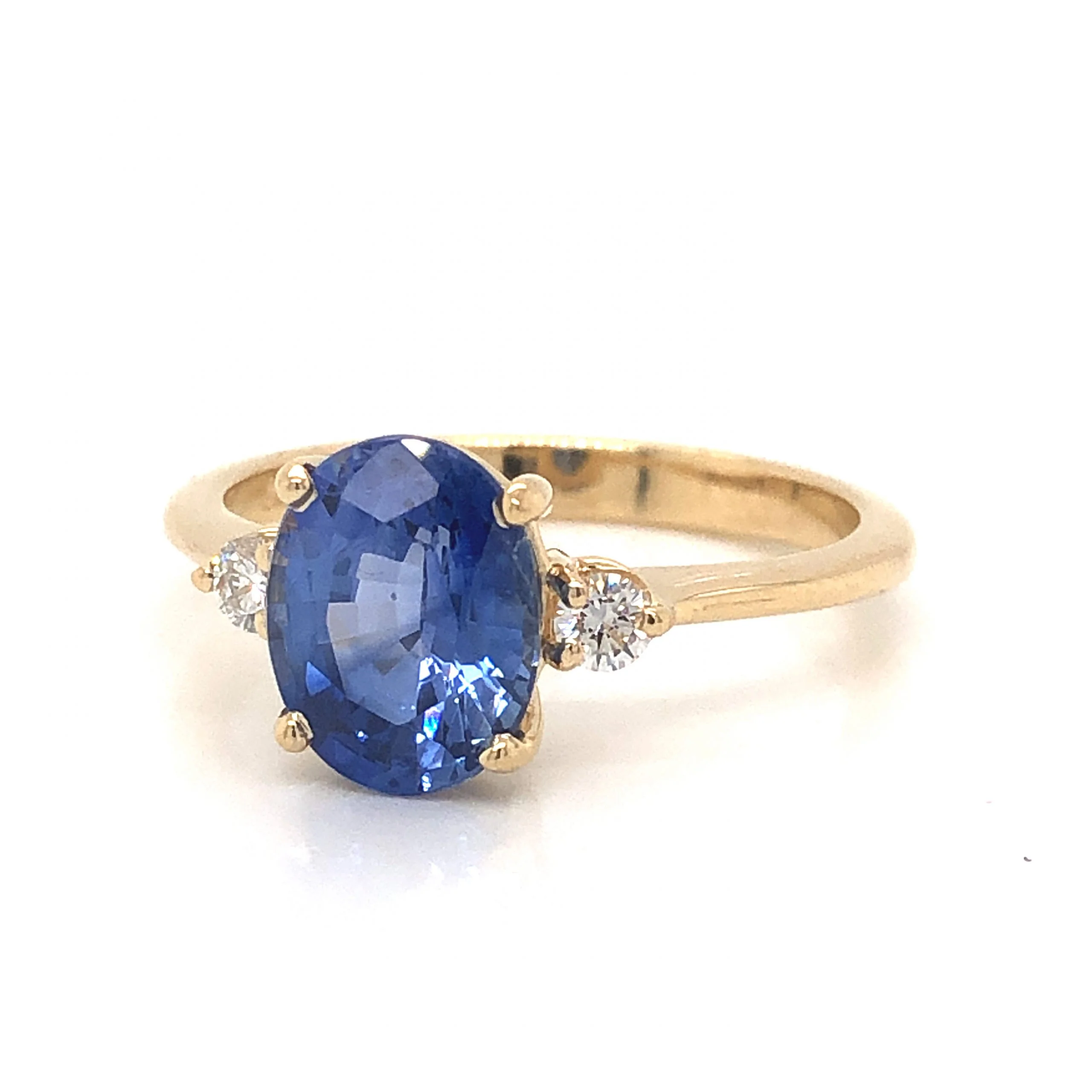 2.23 Oval Cut Sapphire Engagement Ring in Yellow Gold - Image 2