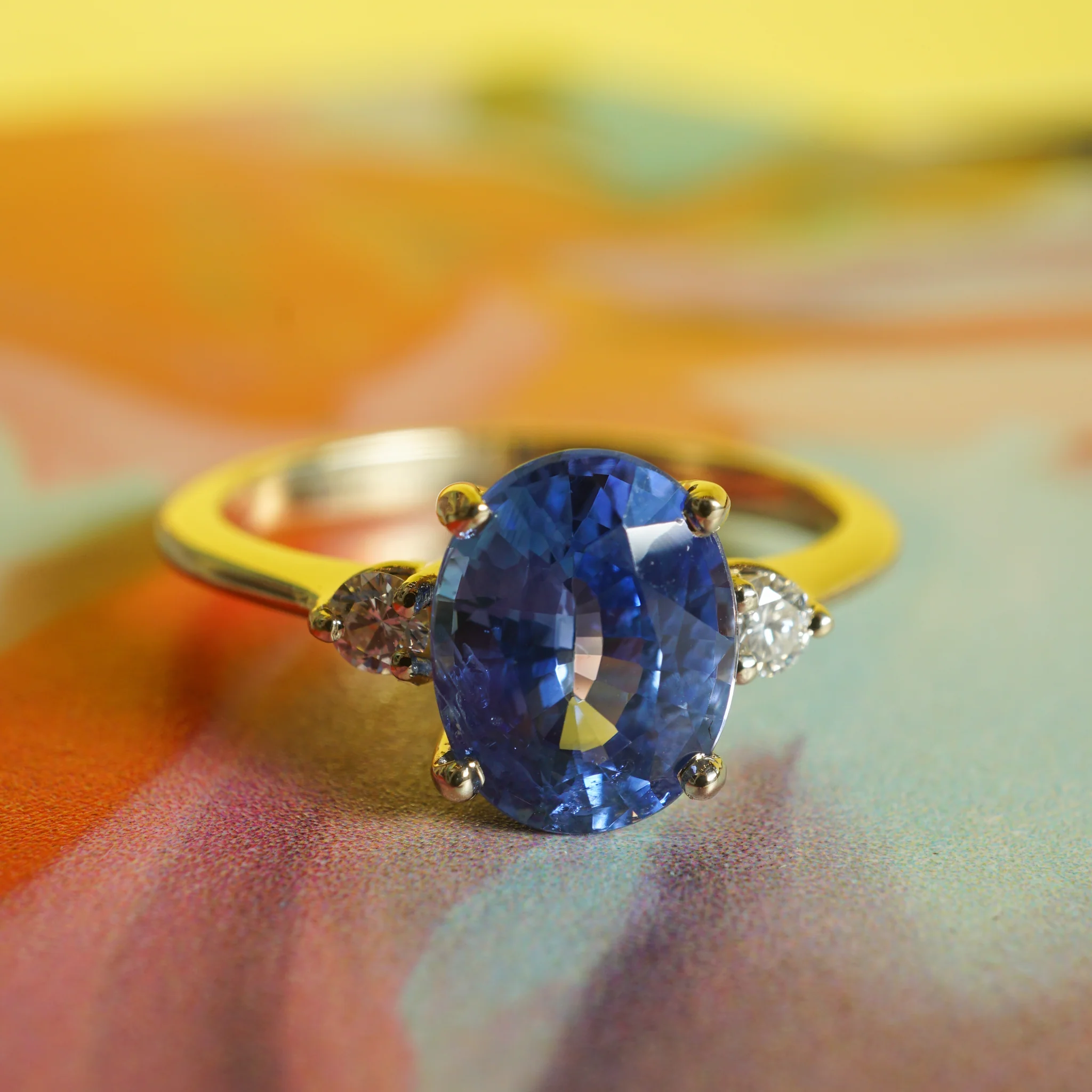 2.23 Oval Cut Sapphire Engagement Ring in Yellow Gold - Image 6