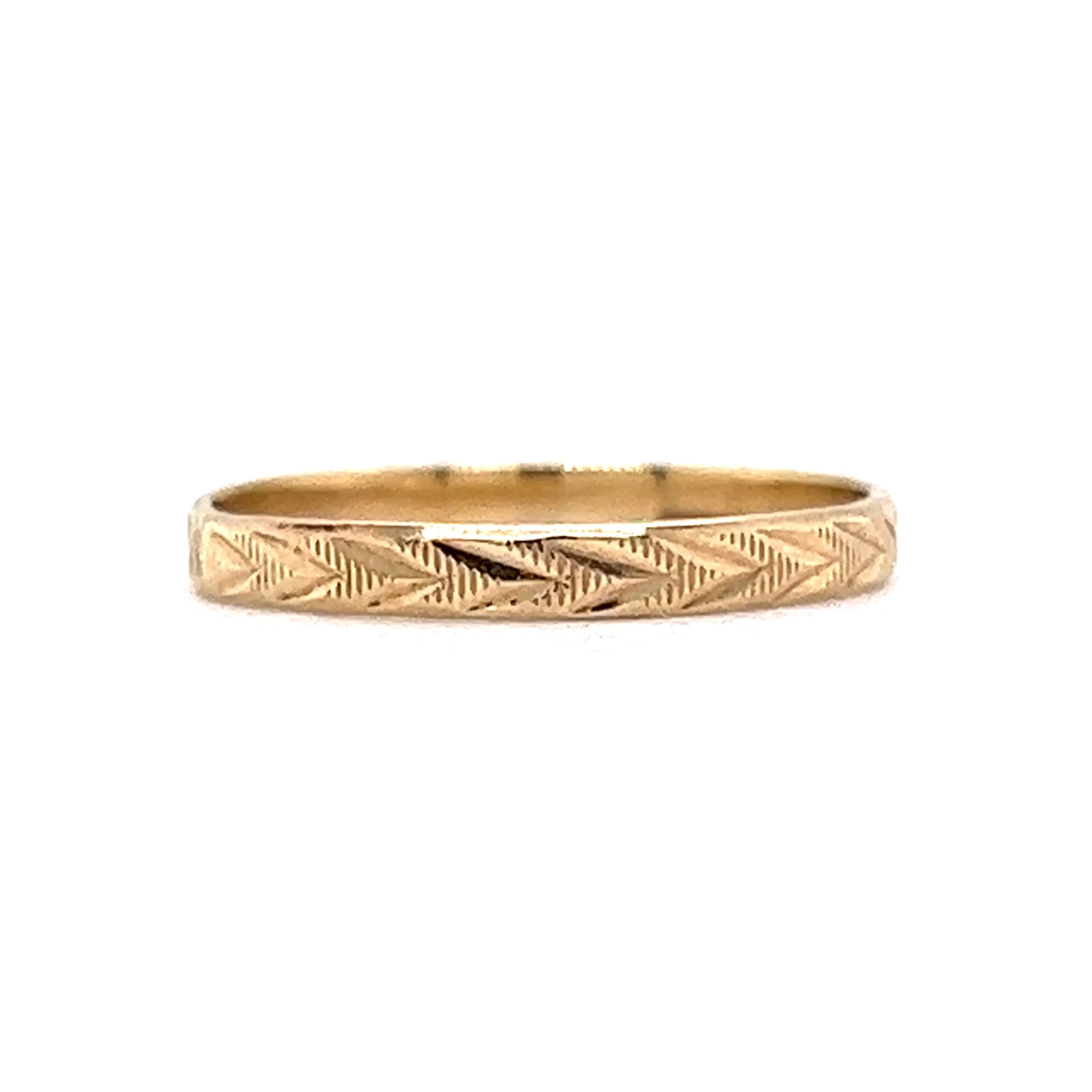2.24mm Art Deco Chevron Wedding Band in 14k Yellow Gold - Image 3