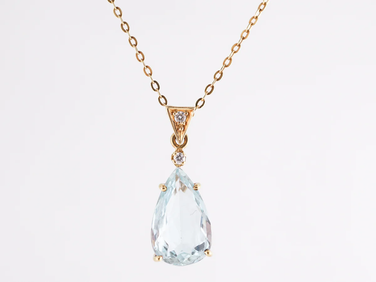 2.26 Pear Aquamarine Necklace in 18K Yellow Gold - Image 2