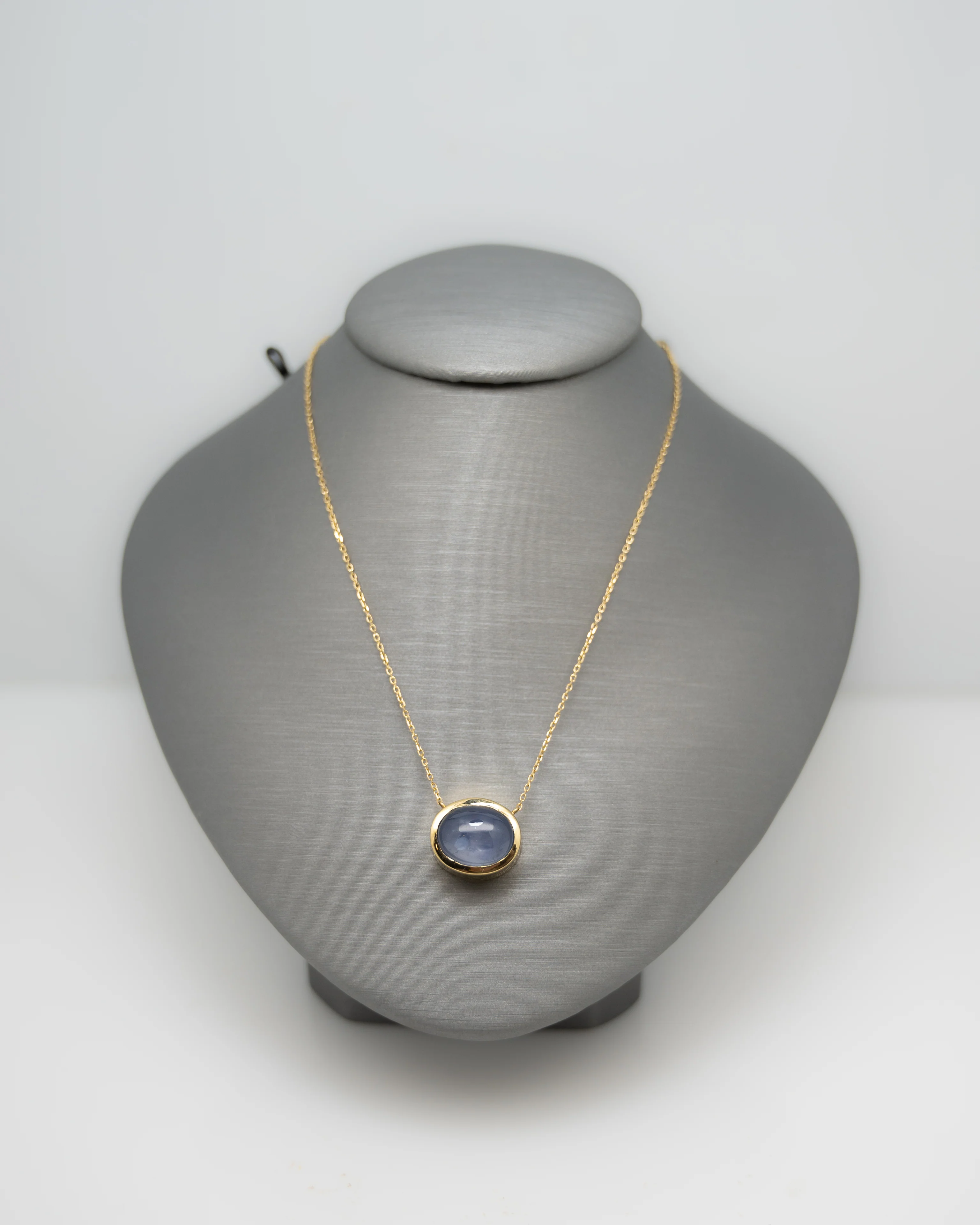 2.31 Star Sapphire Pendant Necklace in 18k Yellow Gold - Image 5