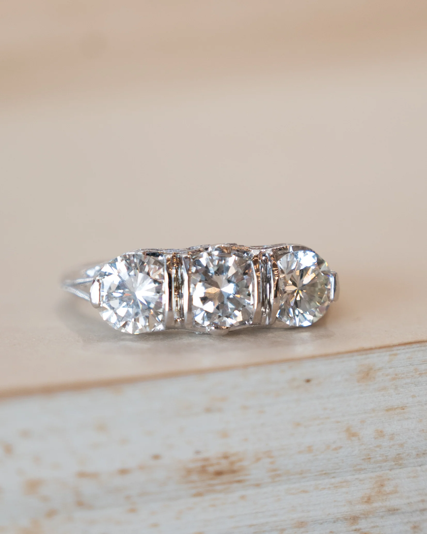 2.31 Vintage Art Deco Three Stone Engagement Ring 18k - Image 6