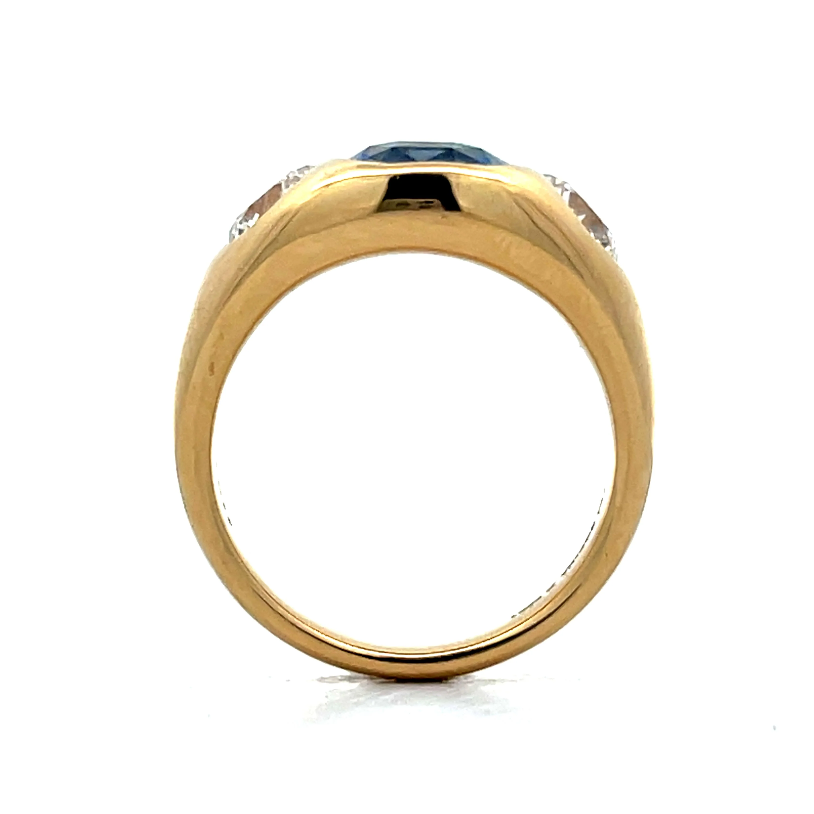 2.52 Cushion Cut Sapphire Cocktail Ring in 18k - Image 4
