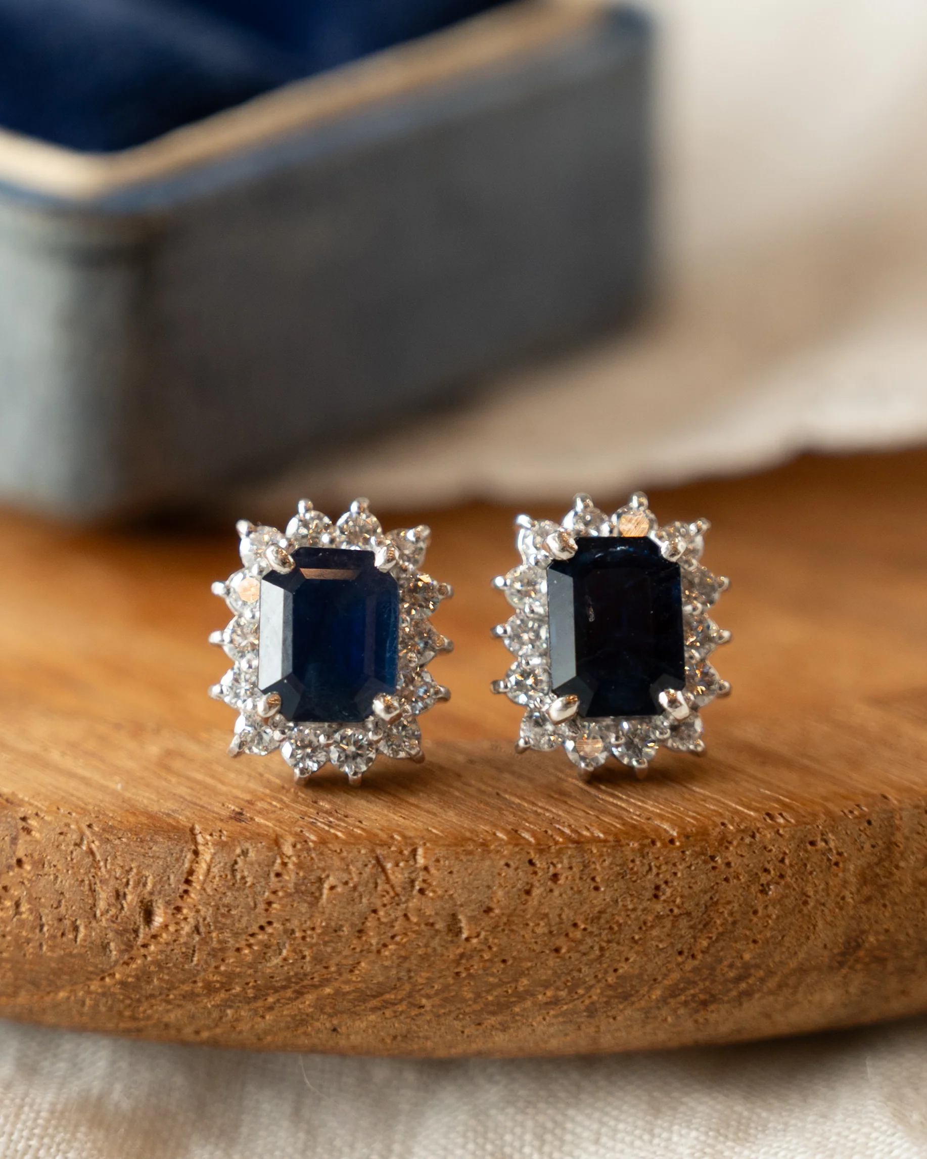2.72 Blue Sapphire & Diamond Stud Earrings Platinum - Image 4