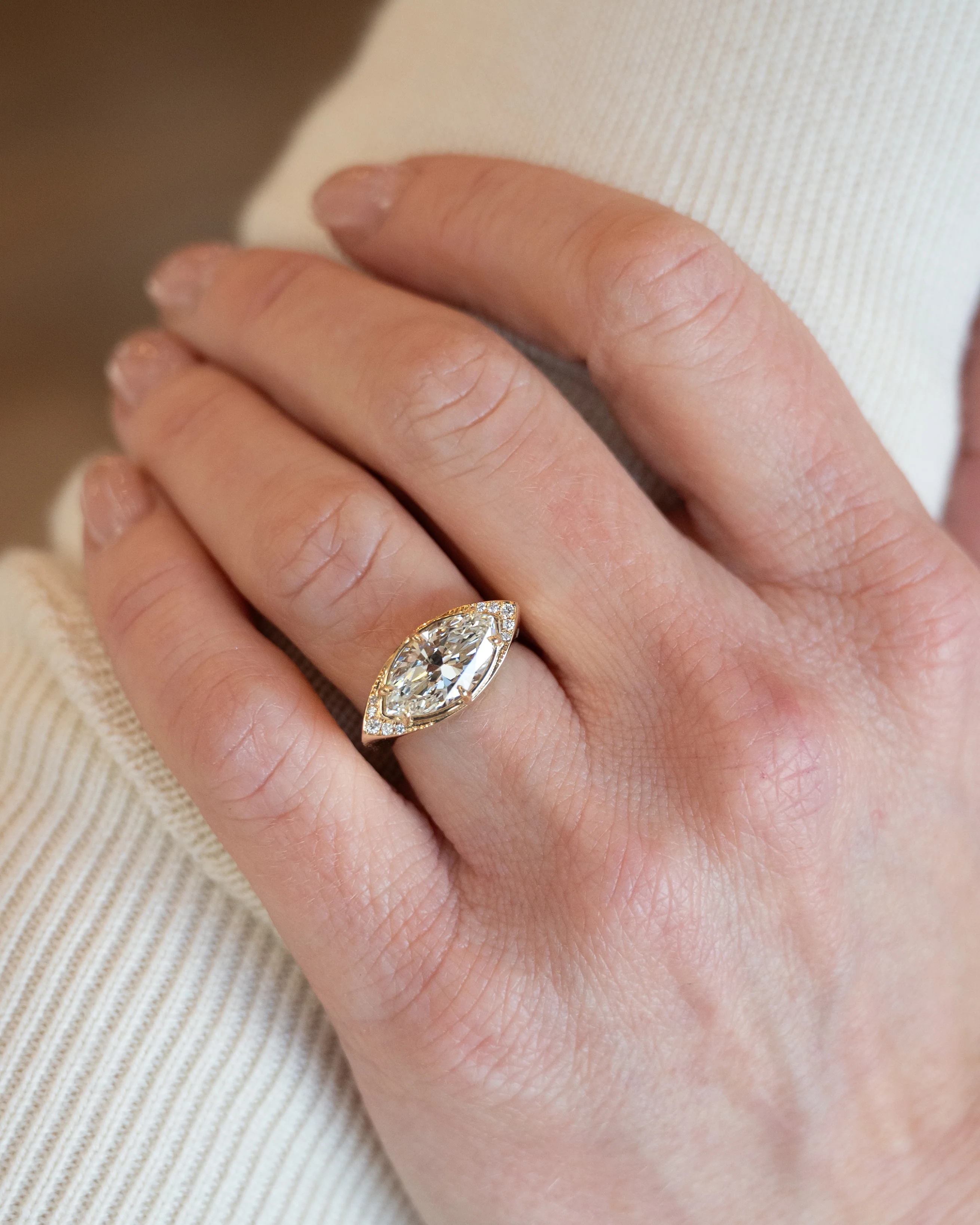 2.84 Marquise Diamond Engagement Ring 18k Yellow Gold - Image 7