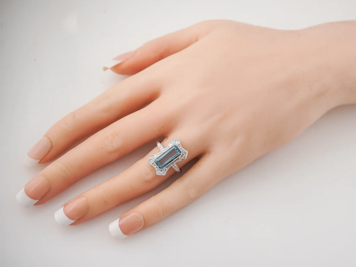 2 Carat Aquamarine & Diamond Cocktail Ring in Platinum - Image 6