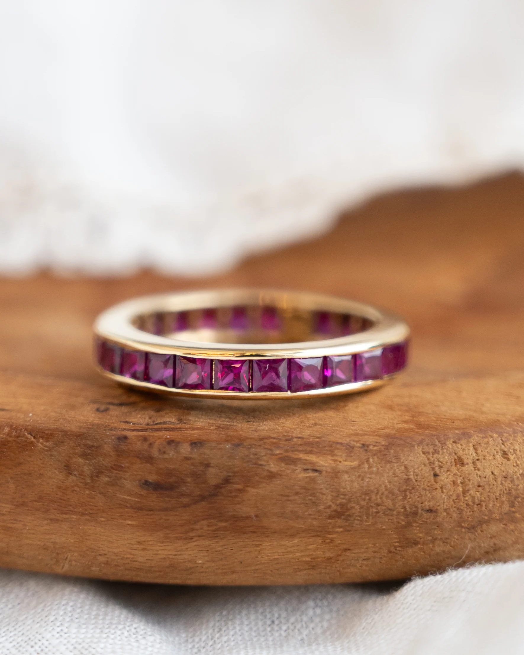 2 Carat Square Cut Ruby Eternity Band 18k - Image 6