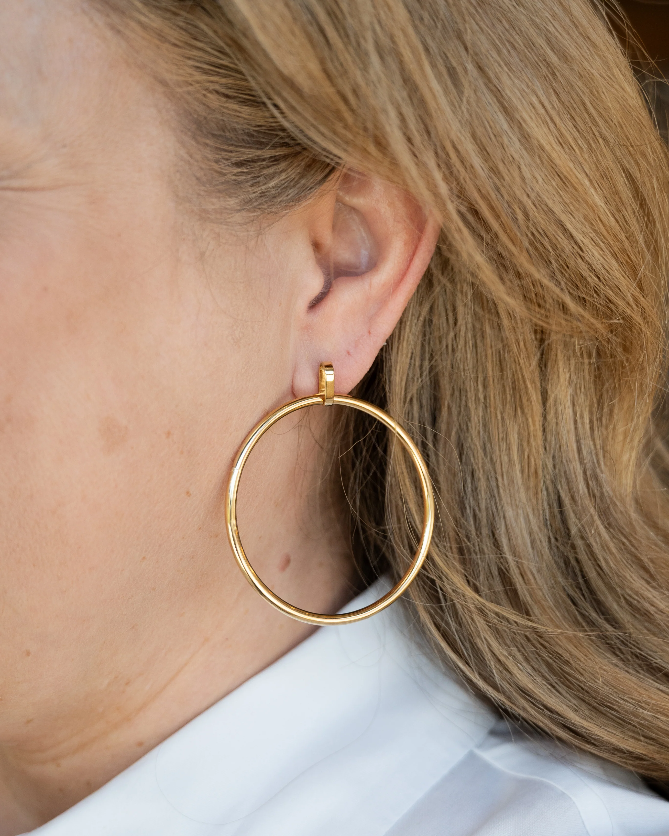 2" Hollow Tube Hoop Earrings 14k Yellow Gold - Image 4