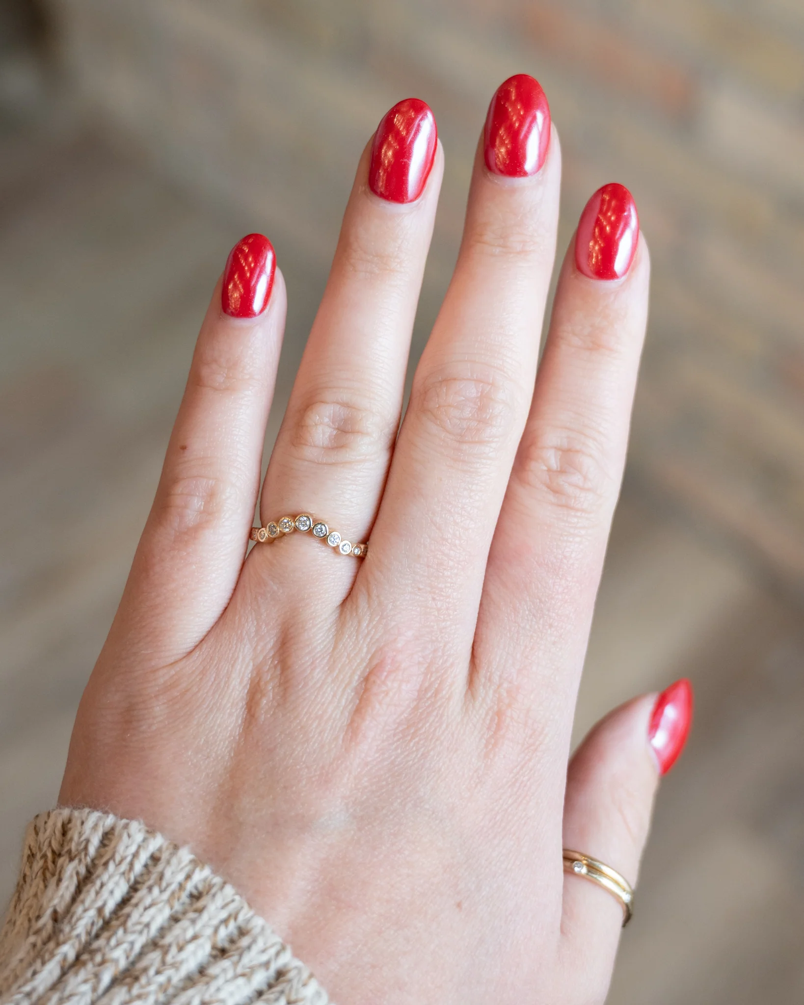 .20 Bezel Diamond Contour Wedding Band in 14k - Image 7