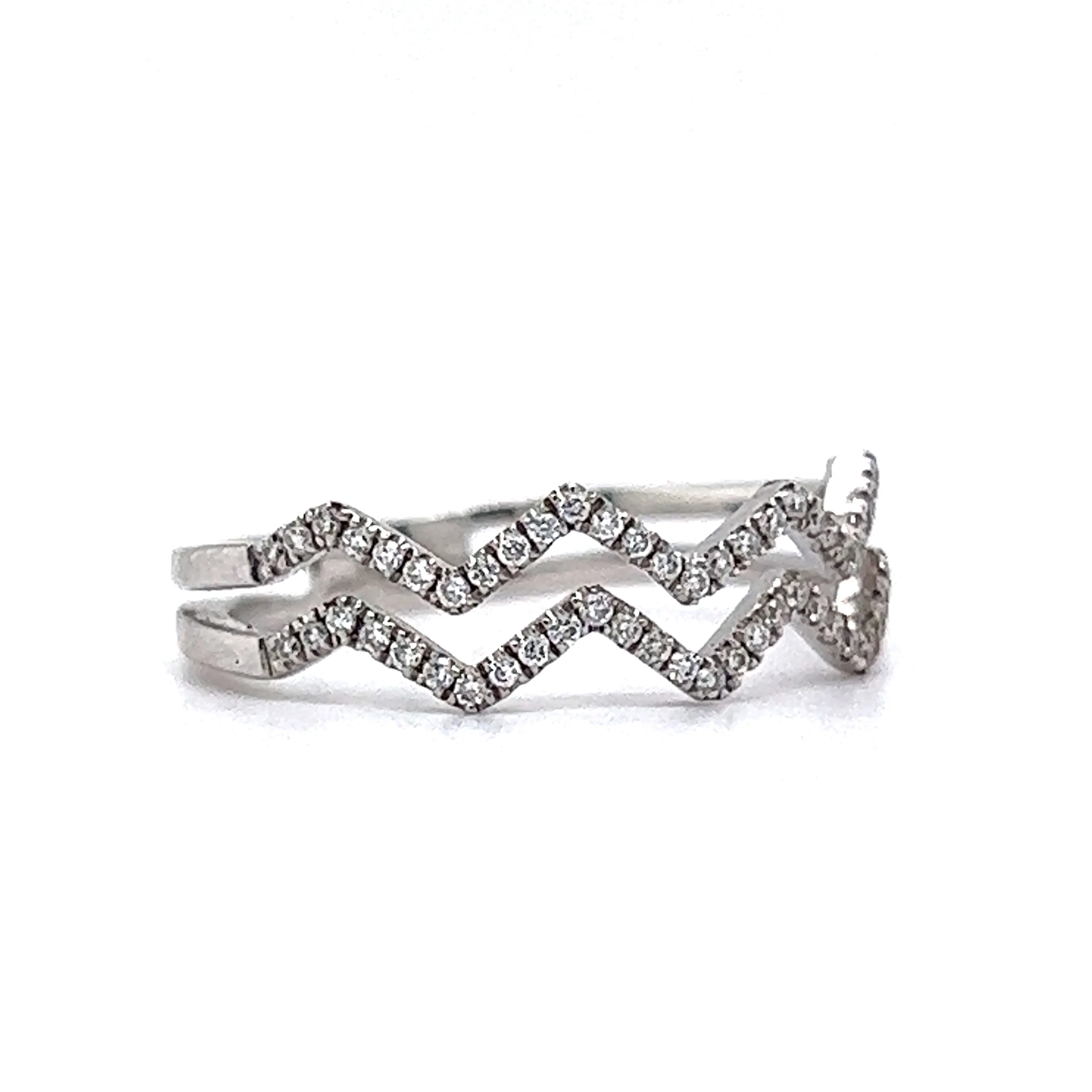.20 Diamond Chevron Wedding Band in 18k White Gold - Image 3