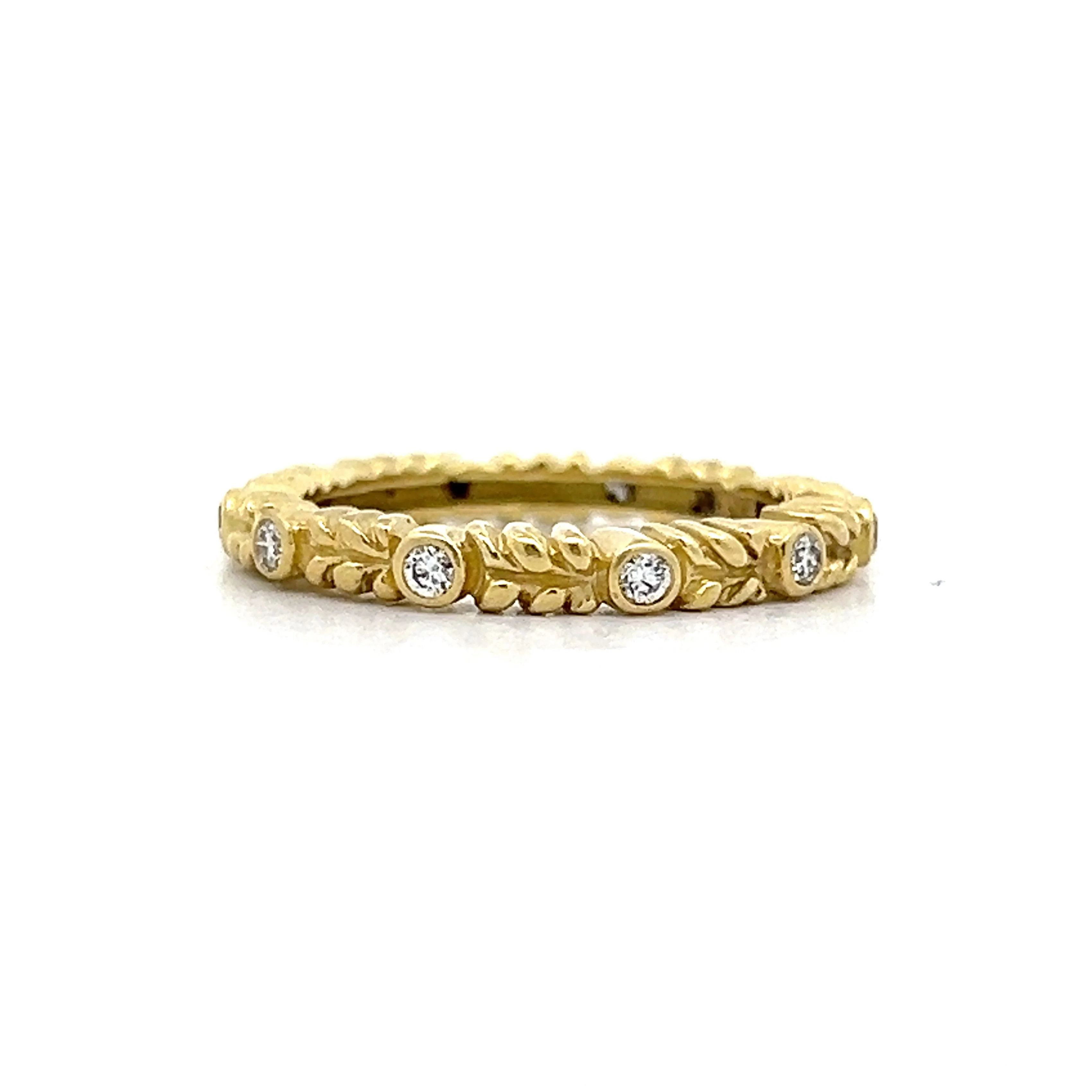 .20 Diamond Leaf Textured Eternity Band in 18k - Image 3