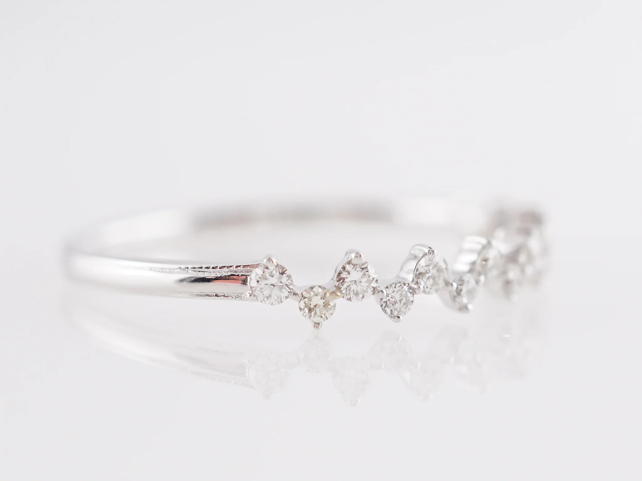 .20 Diamond Wedding Band in 18k White Gold - Image 3