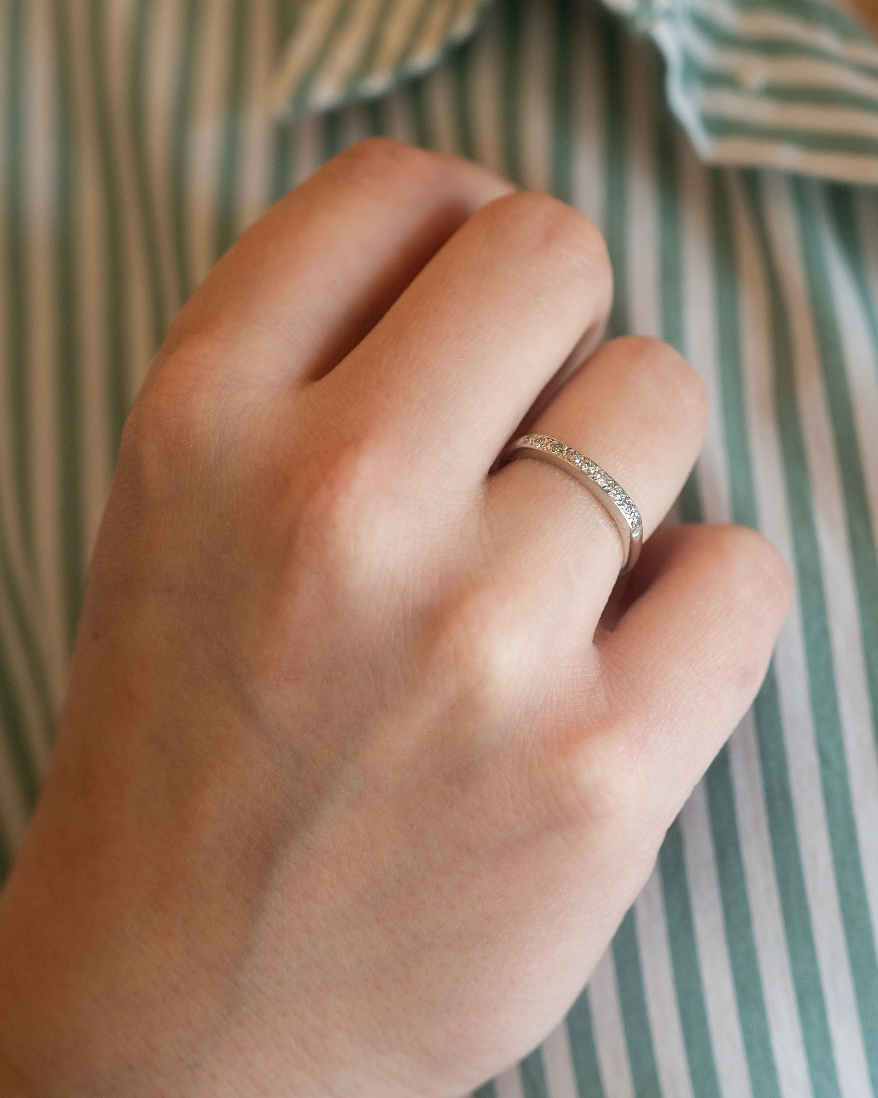 .20 Round Diamond Channel Set Band in Platinum - Image 8