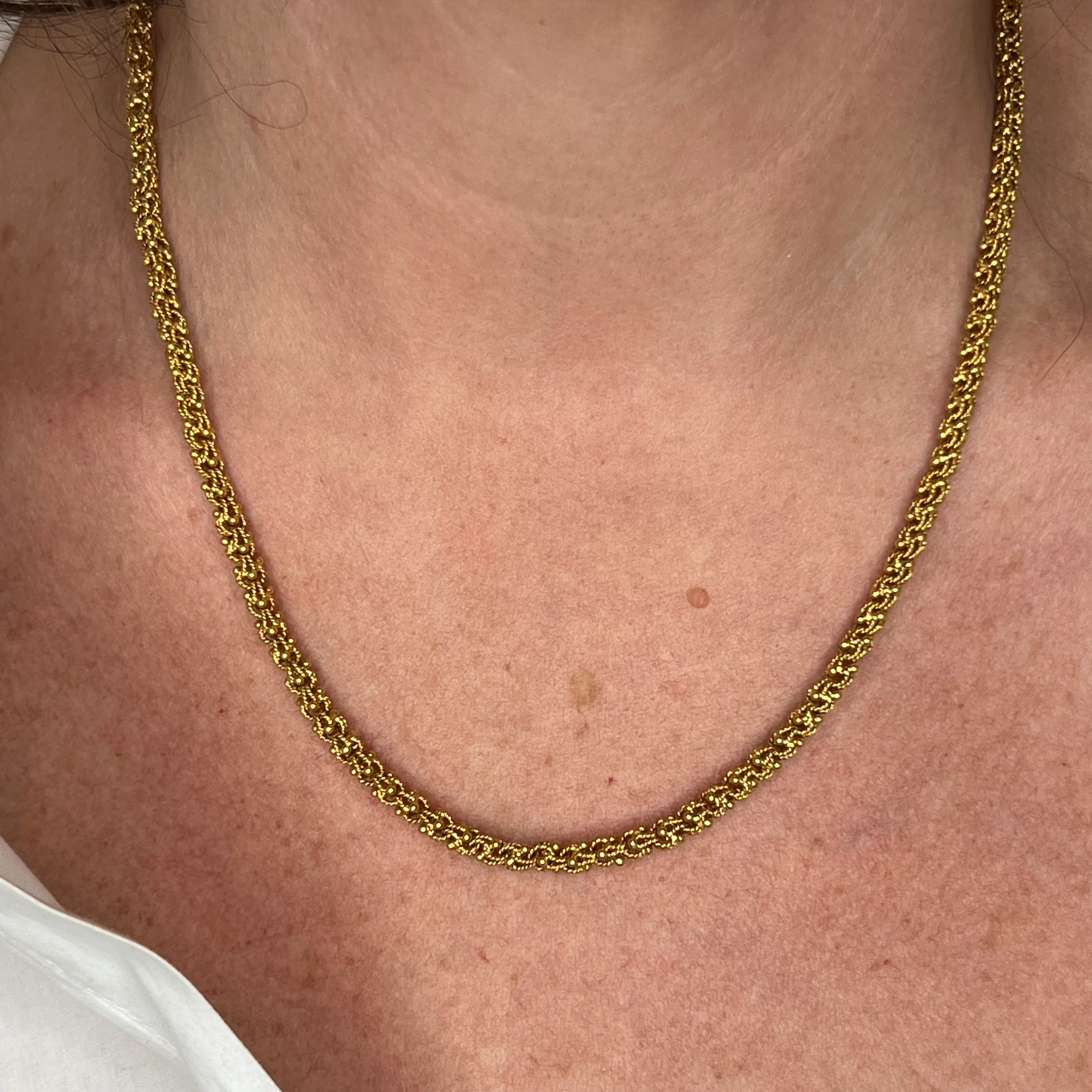 20" Textured Necklace in 18k Yellow Gold - Image 4