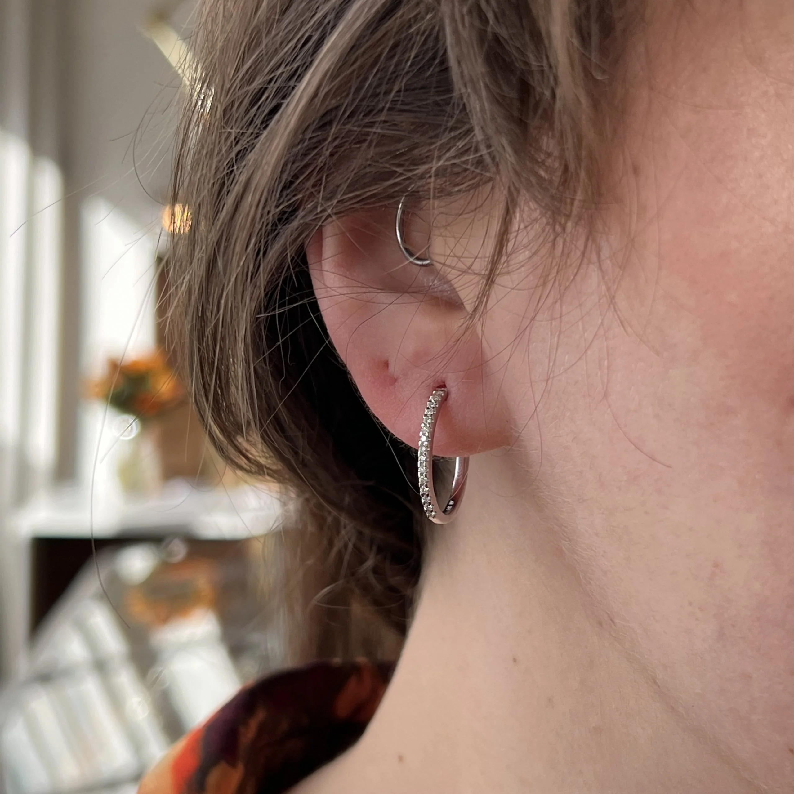 20mm Oval Diamond Hoop Earrings in 14k White Gold - Image 4