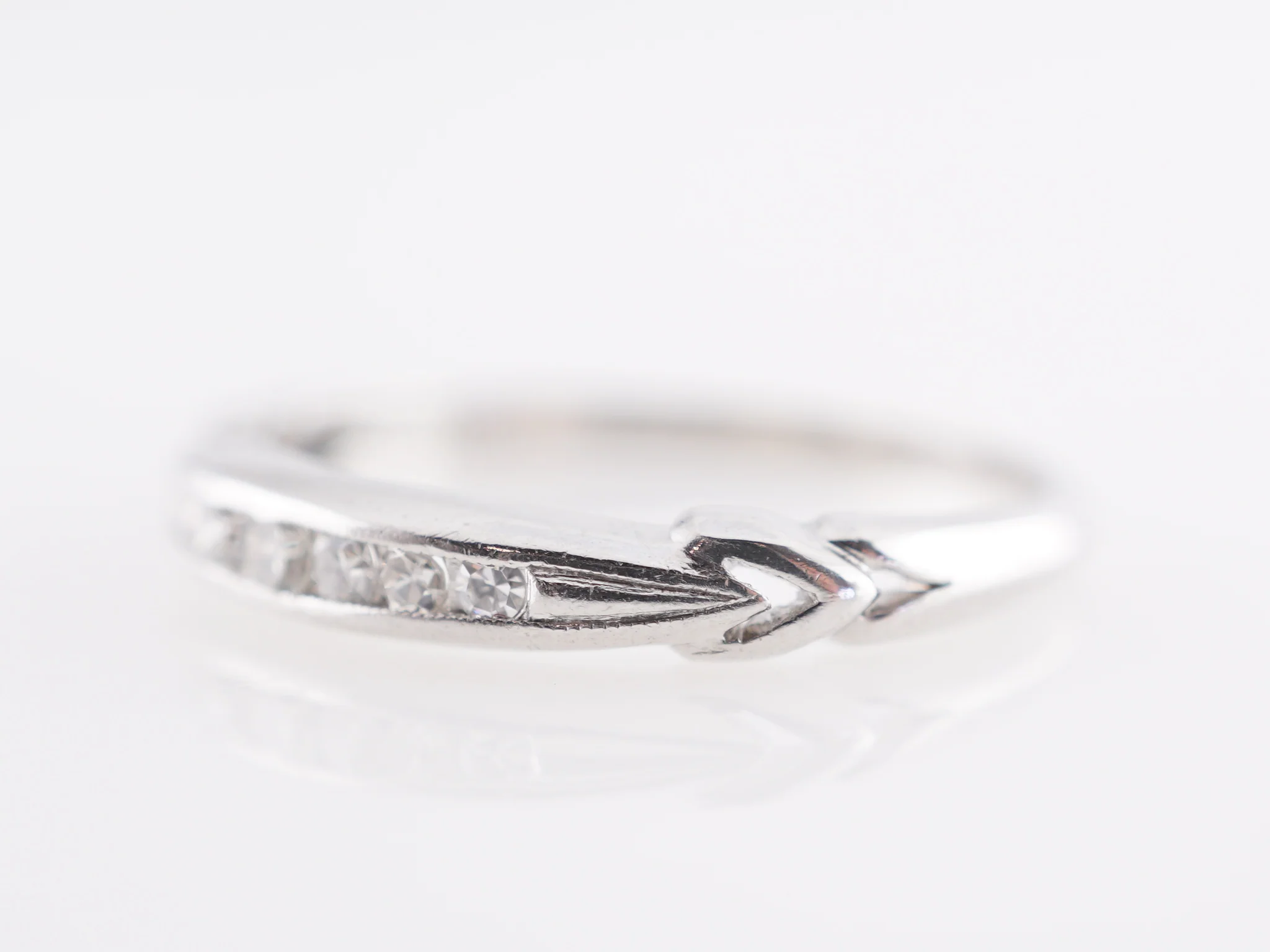 .21 Vintage Deco Diamond Wedding Band in Platinum - Image 2