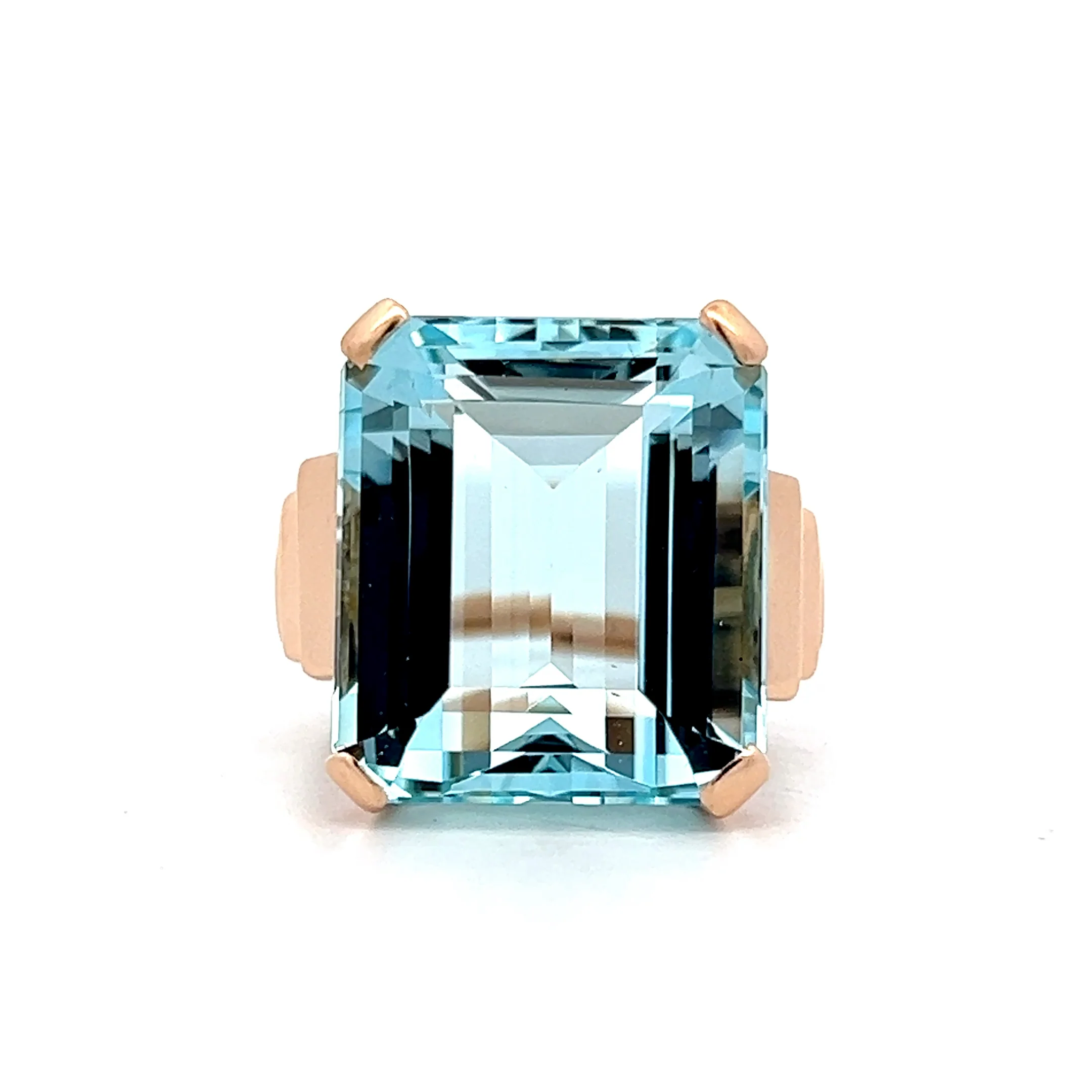 22.97 Vintage 1950s Aquamarine Cocktail Ring in 18k