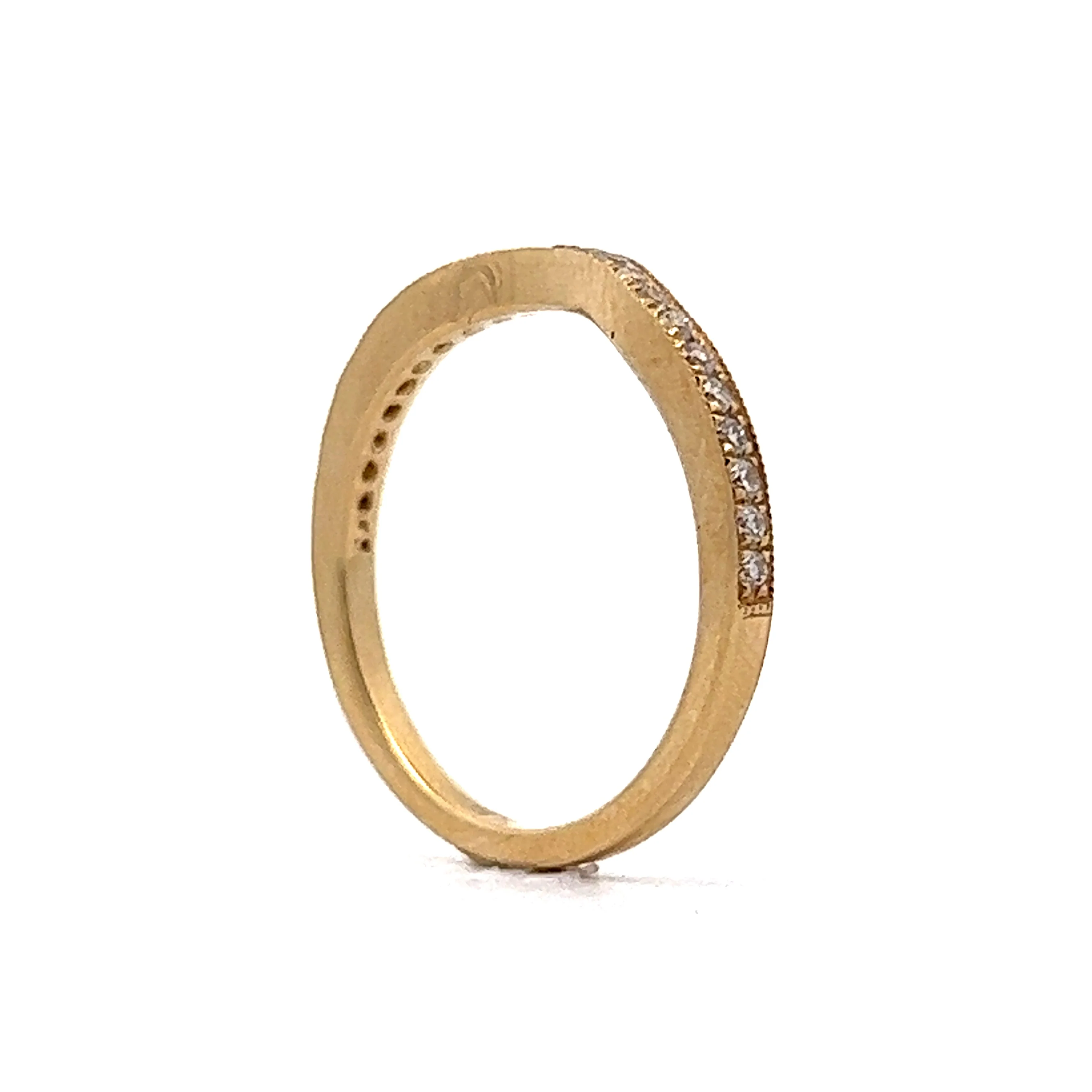 Milgrain Diamond Contour Wedding Band in 14k Yellow Gold - Image 5