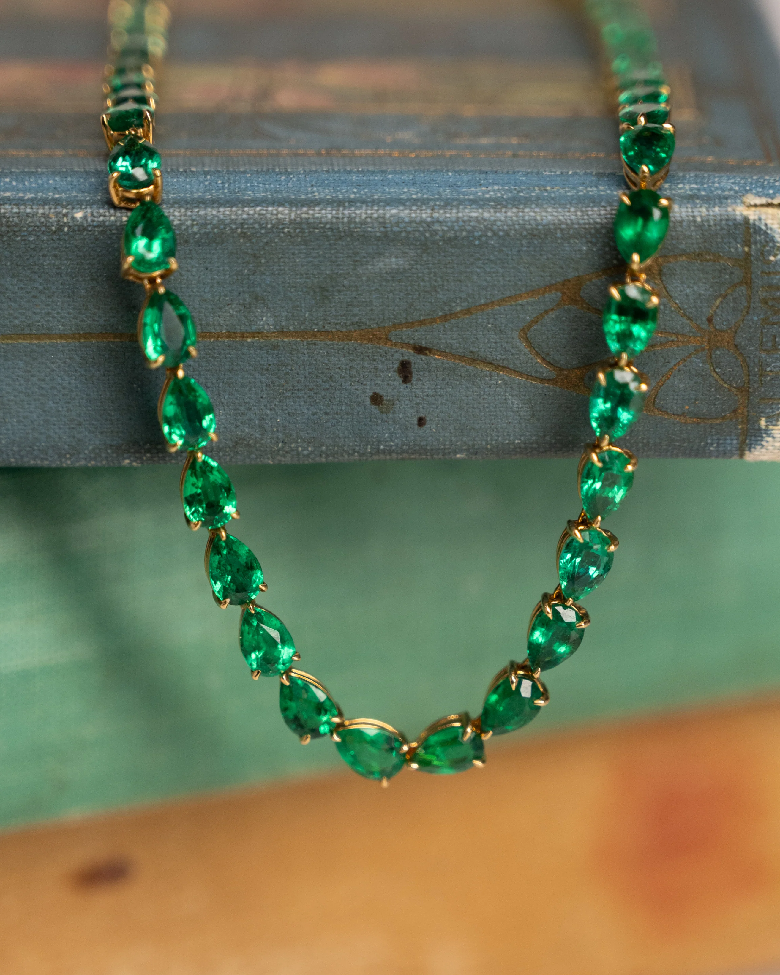 26.59 Pear Cut Emerald Tennis Necklace 18k Yellow Gold - Image 5