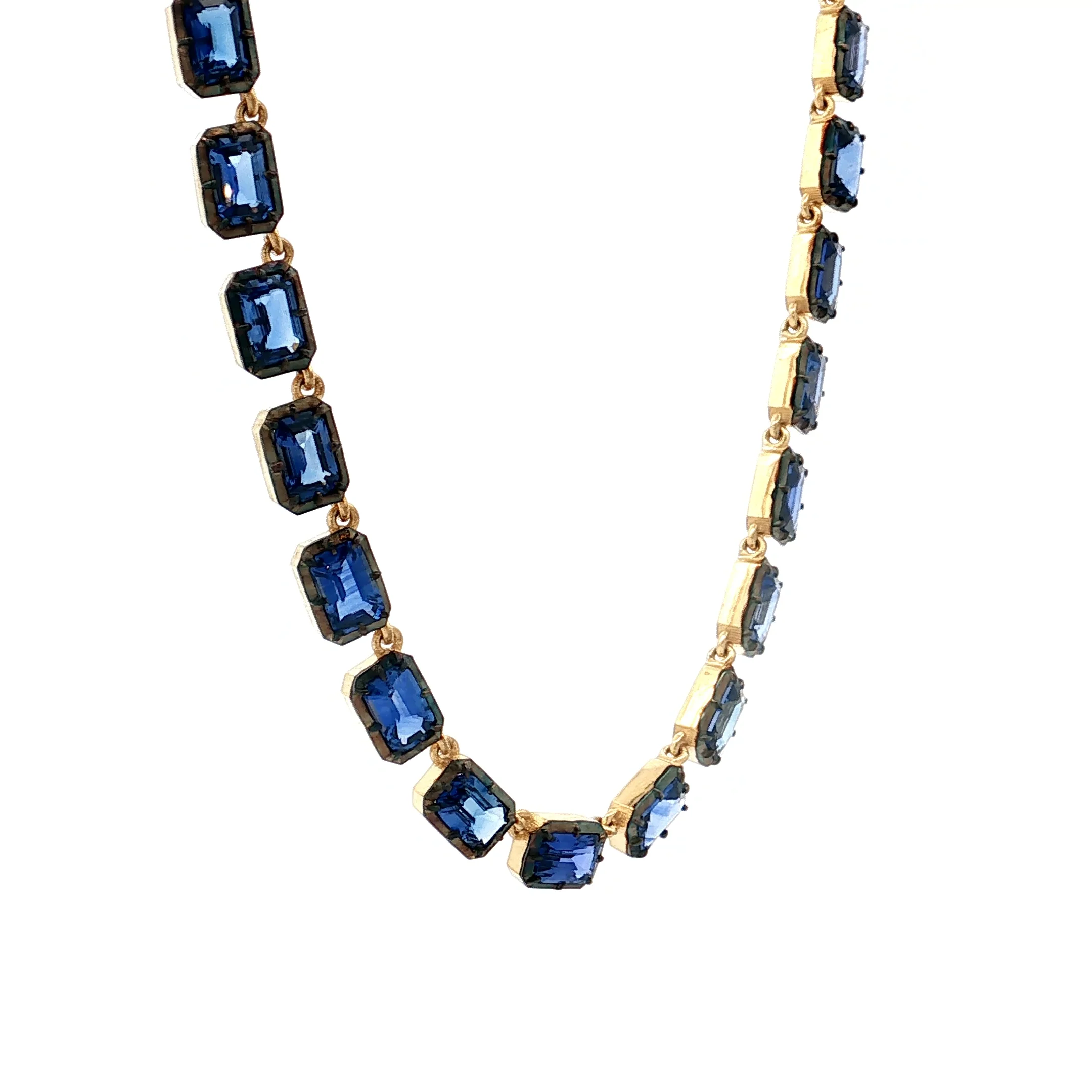 28 Carat Emerald Cut Sapphire Statement Necklace 18k - Image 3