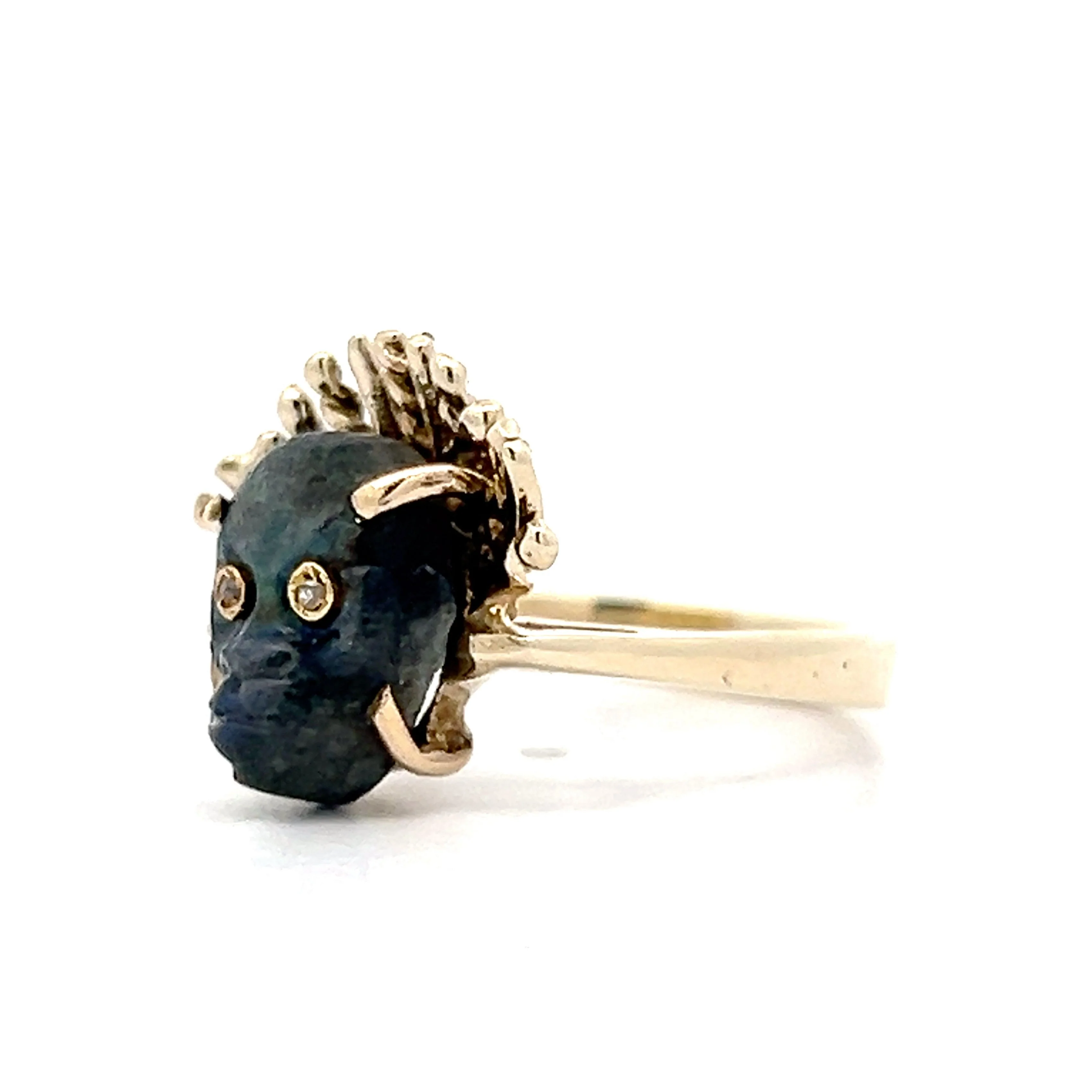 3.00 Vintage Carved Labradorite Cocktail Ring in Yellow Gold - Image 2