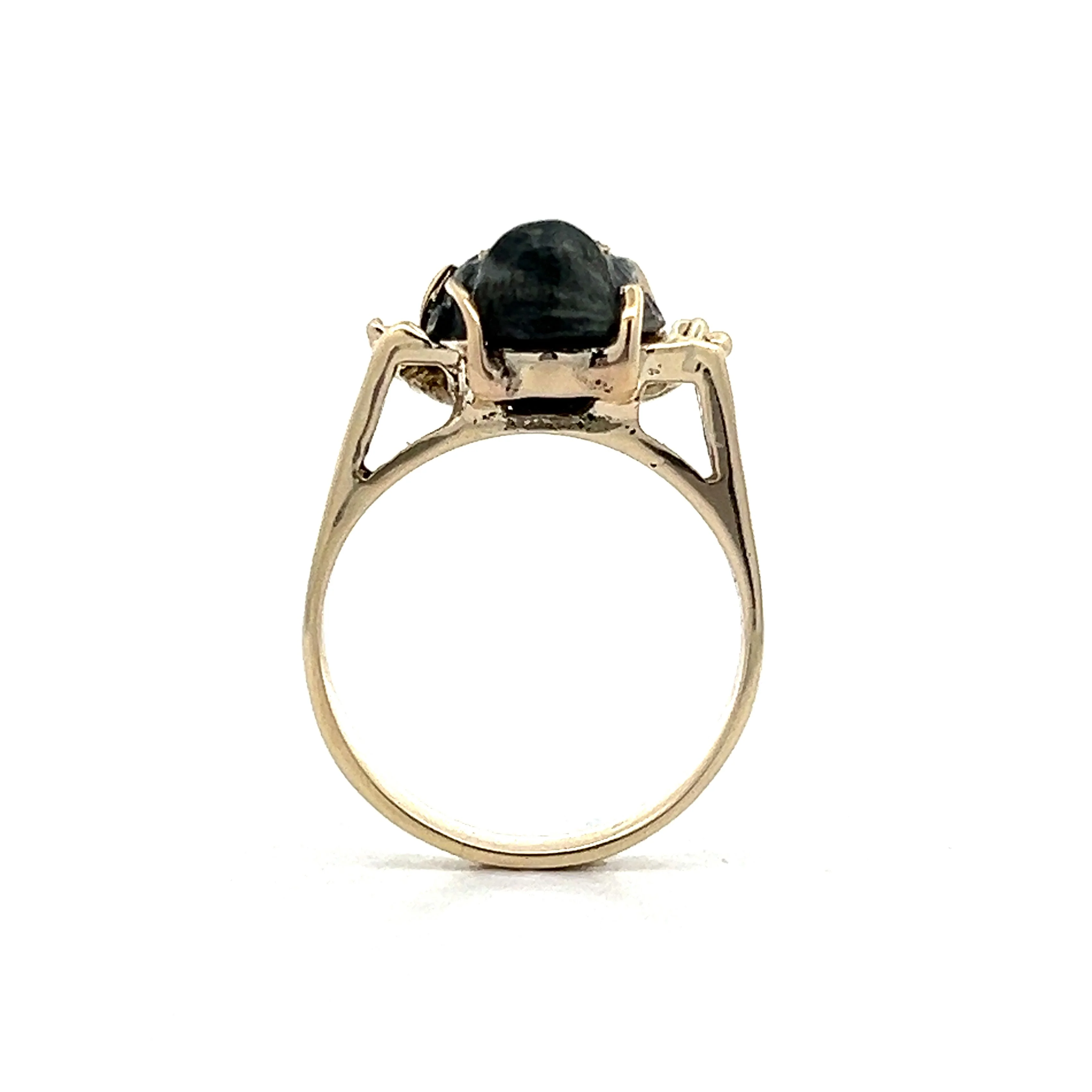 3.00 Vintage Carved Labradorite Cocktail Ring in Yellow Gold - Image 4
