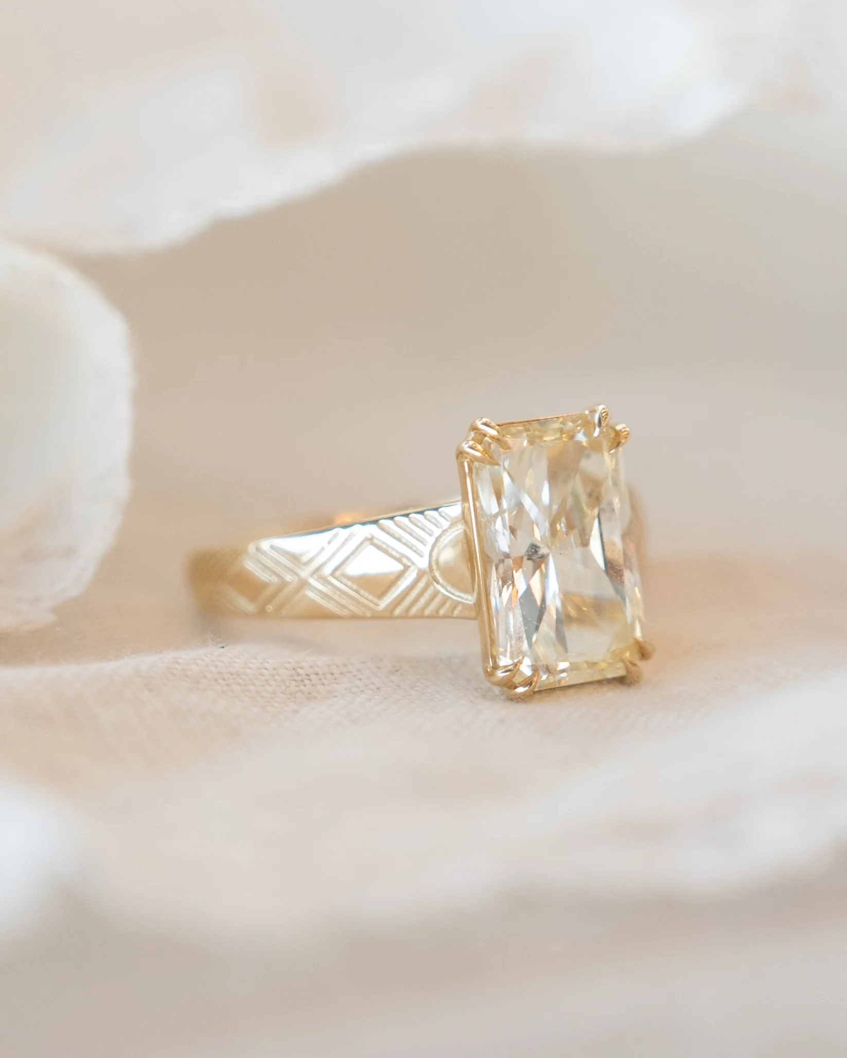 3.01 GIA Radiant Cut Diamond Engagement Ring 14k - Image 6
