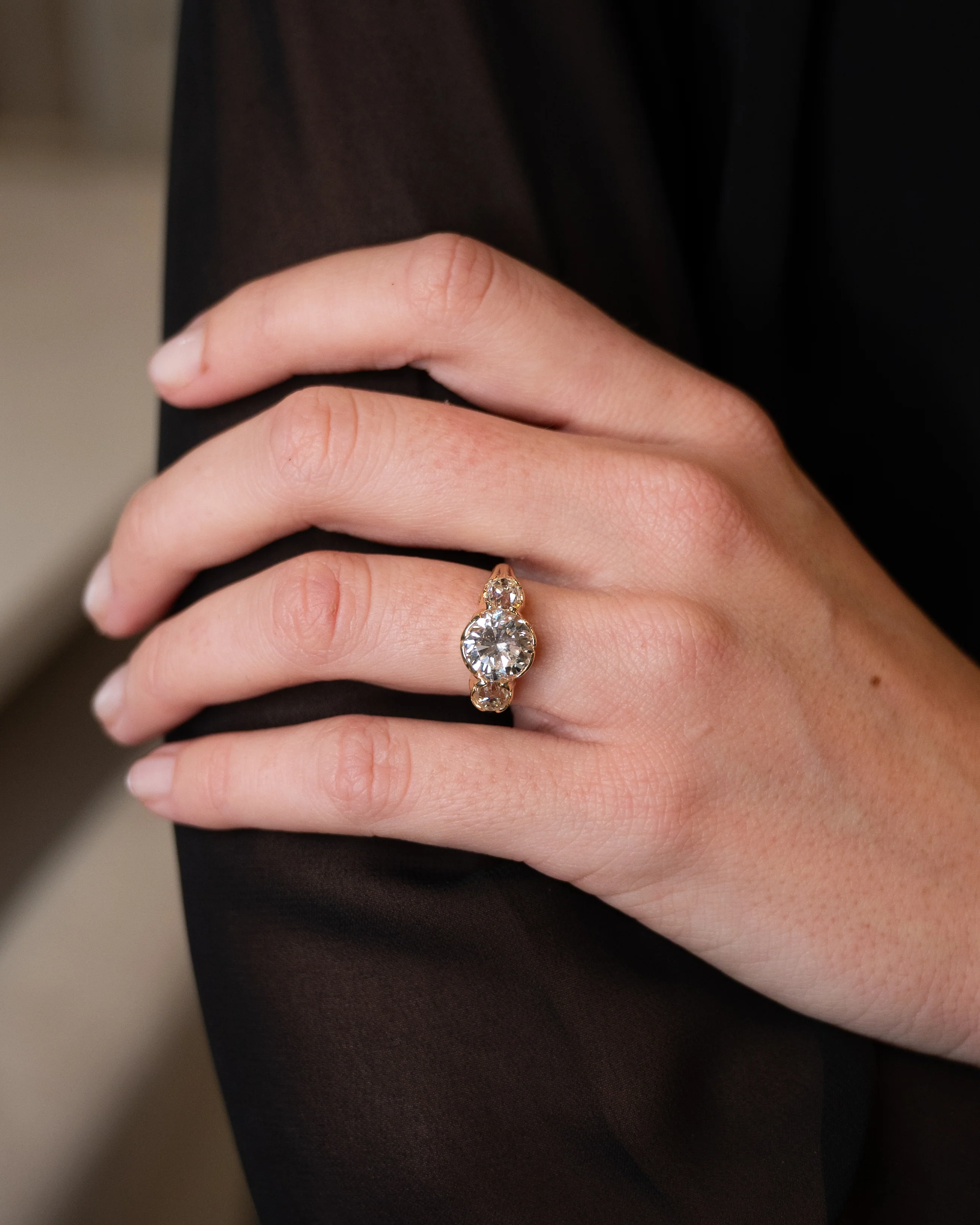 3.03 GIA Transitional Diamond Engagement Ring 18k - Image 7