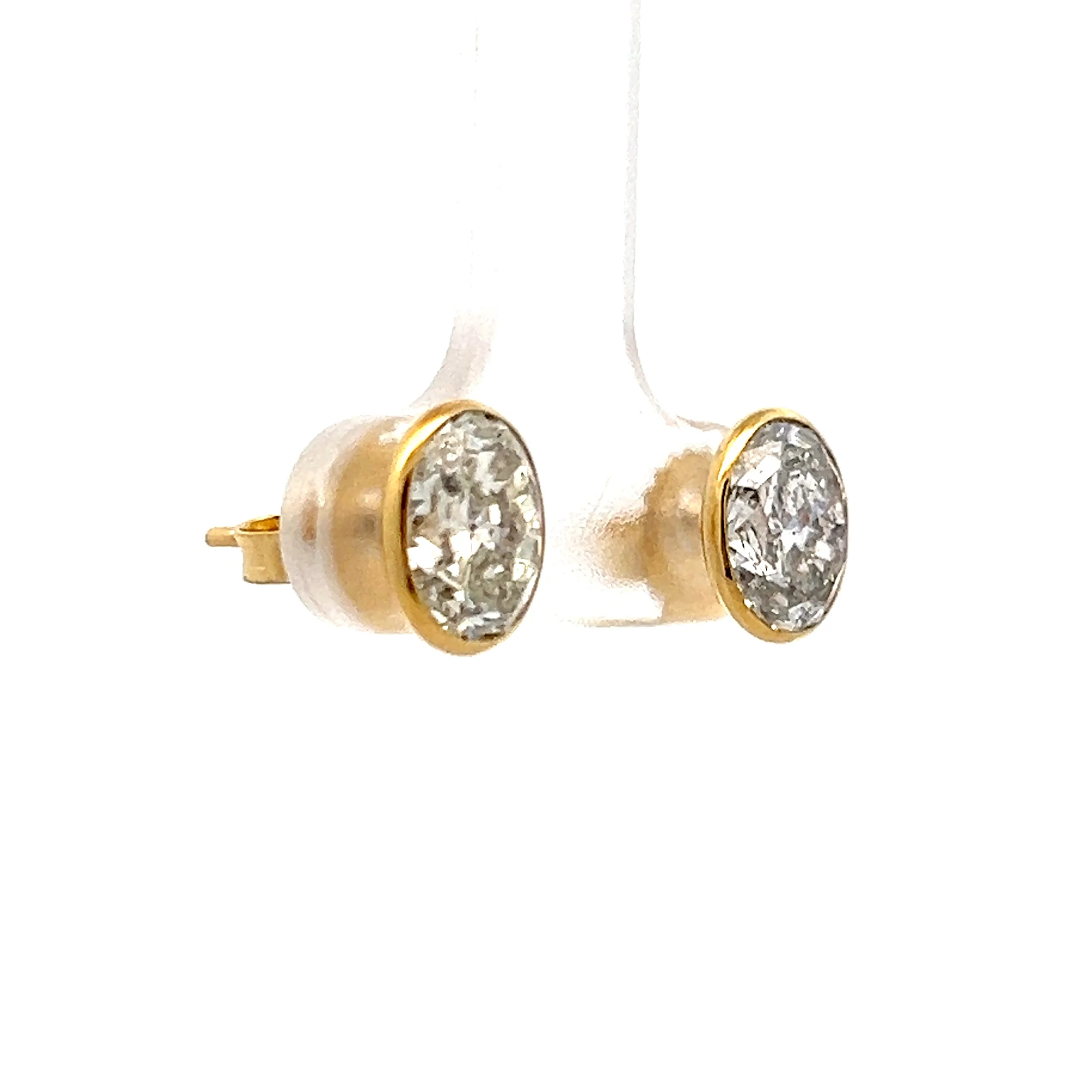 3.09 Oval Diamond Earring Studs in 18k - Image 3