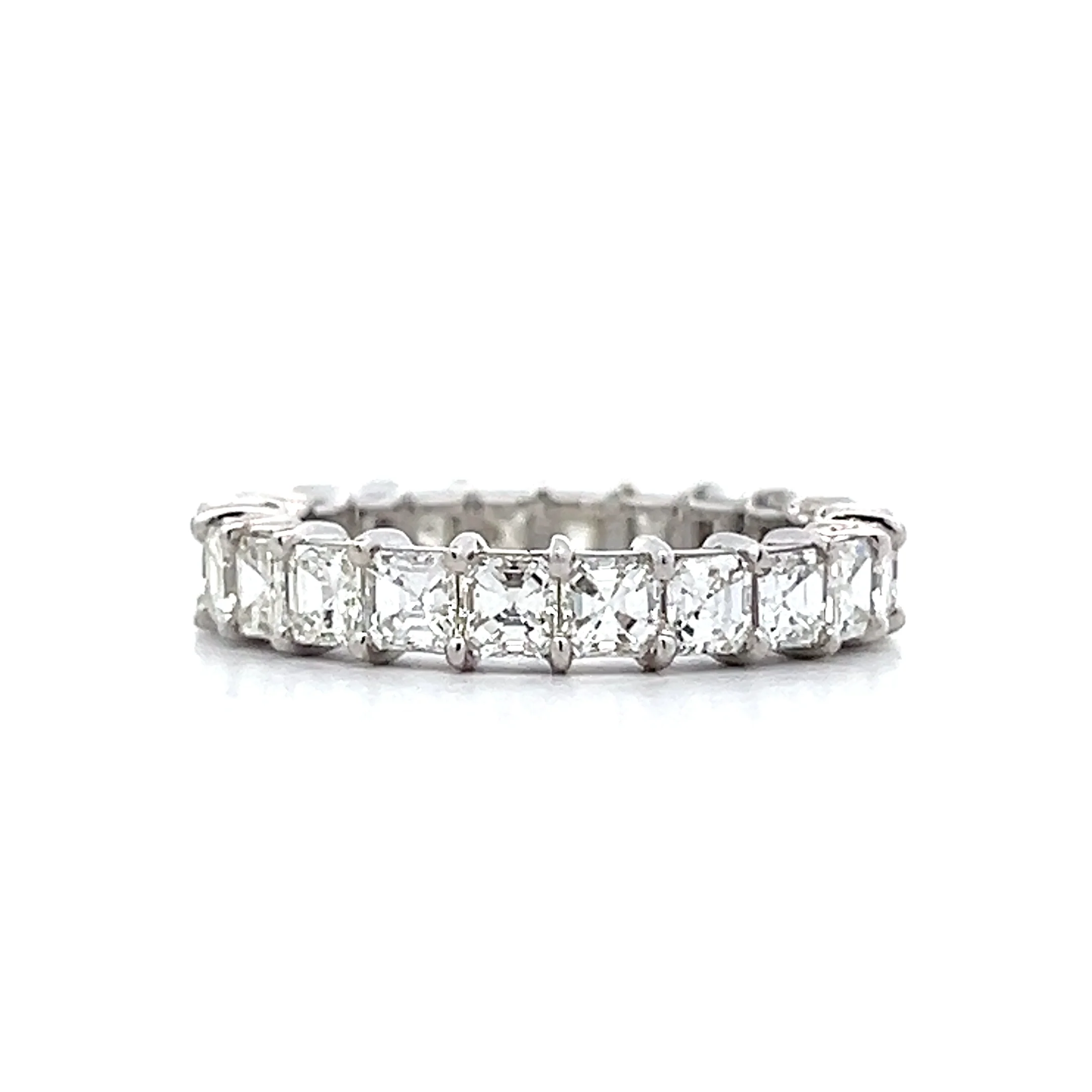 3.20 Asscher Diamond Eternity Band in 18k - Image 4