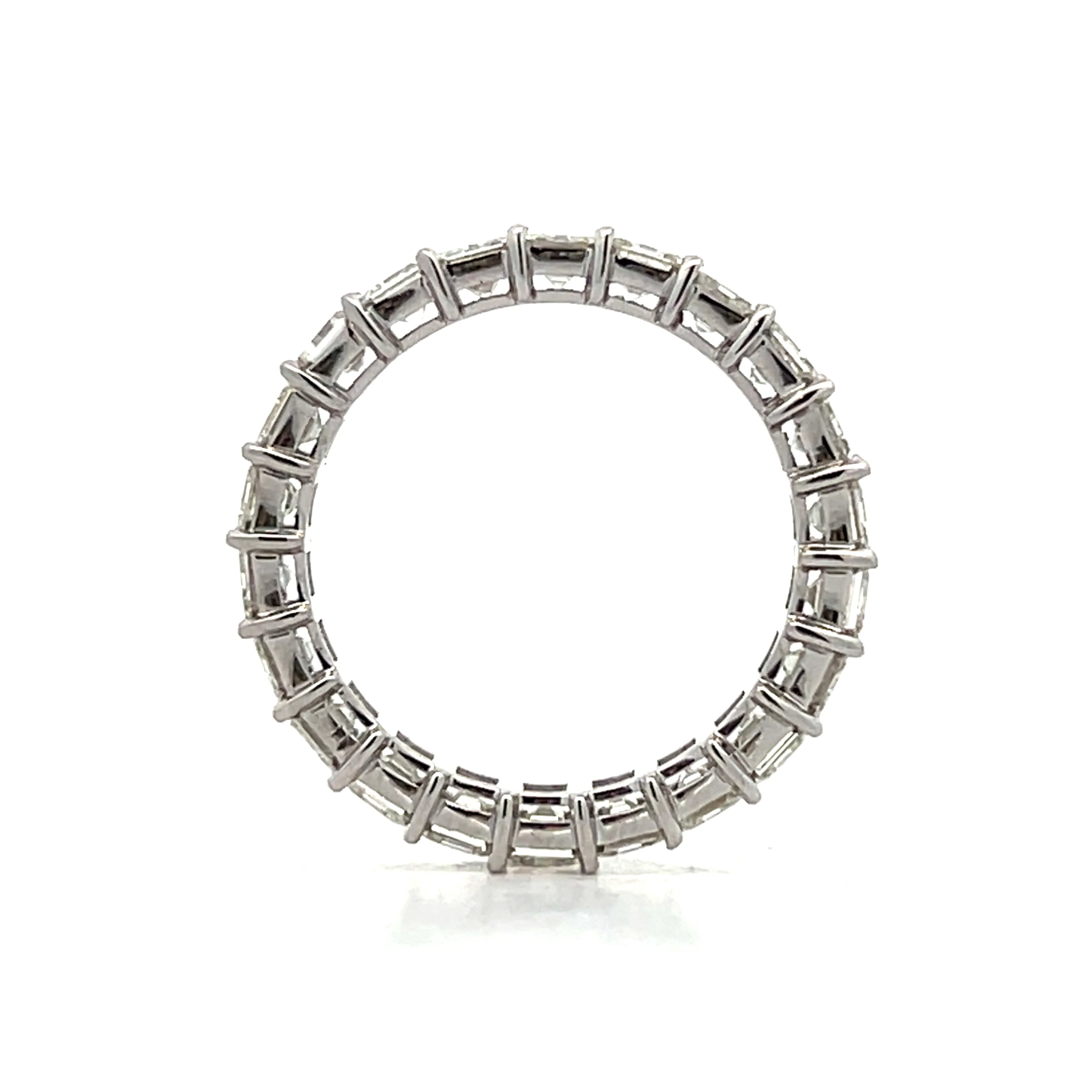 3.20 Asscher Diamond Eternity Band in 18k - Image 5