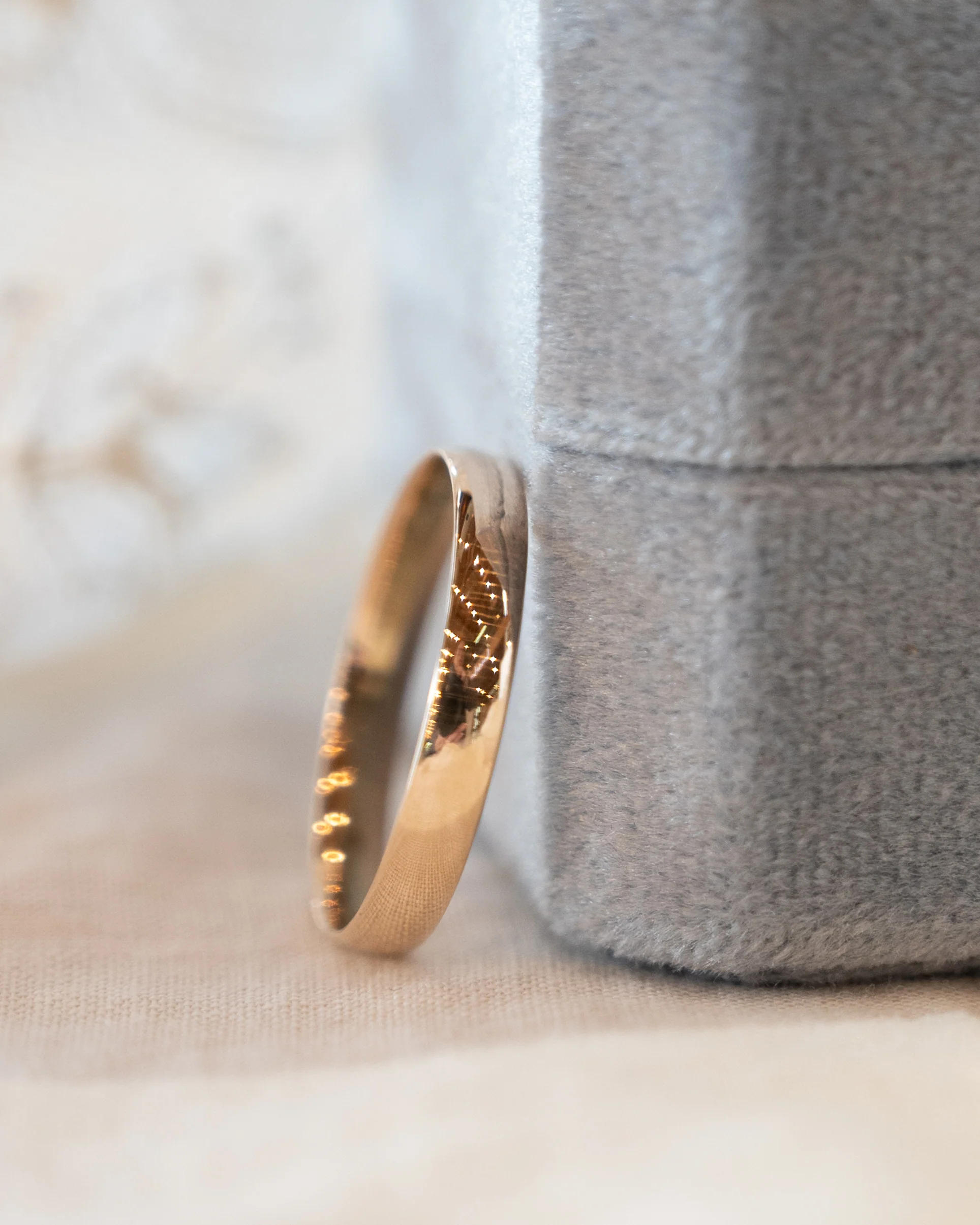 3.5mm Victorian Mens Wedding Band 14k Yellow Gold - Image 6