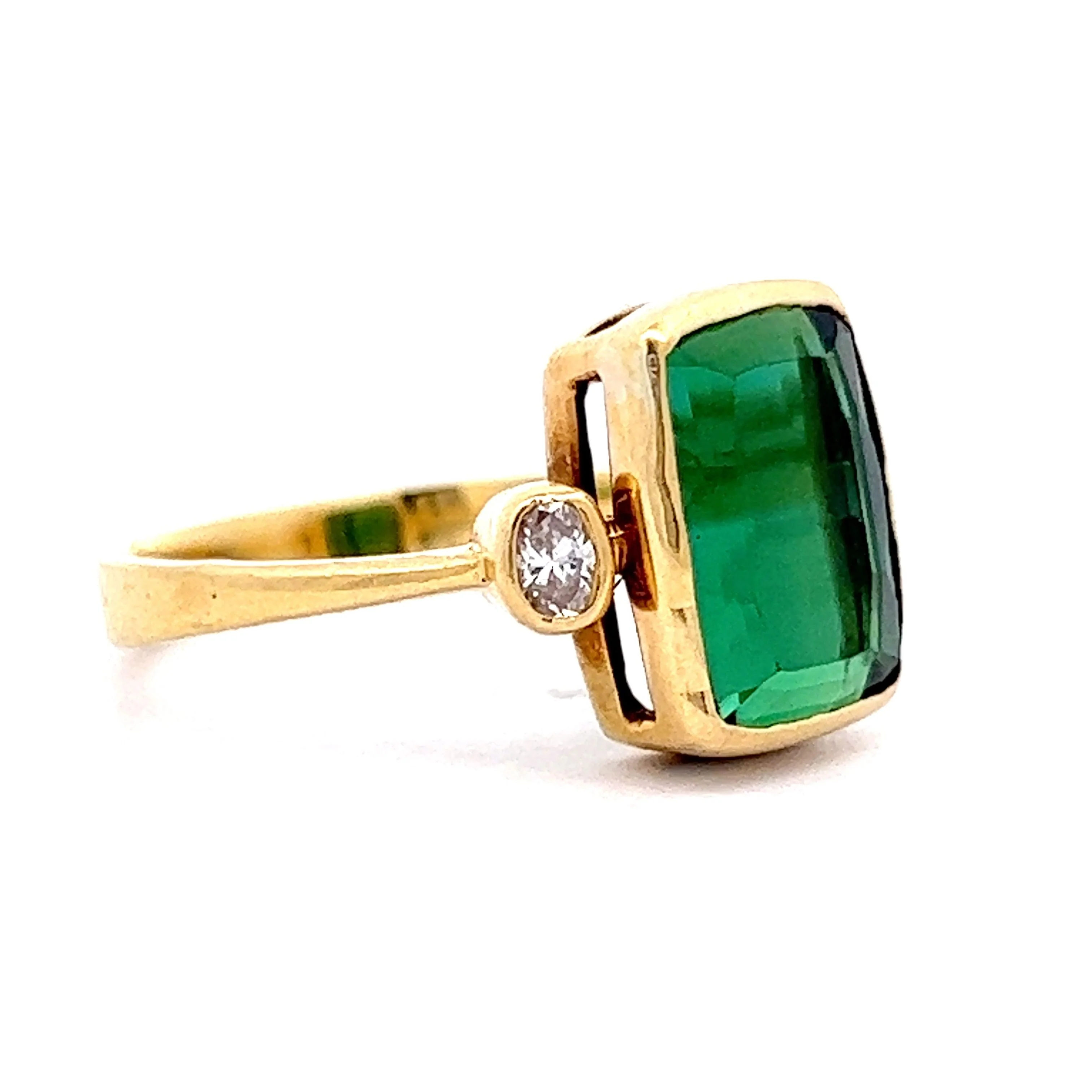 3.77 Green Tourmaline Statement Ring in 18k Yellow Gold - Image 3