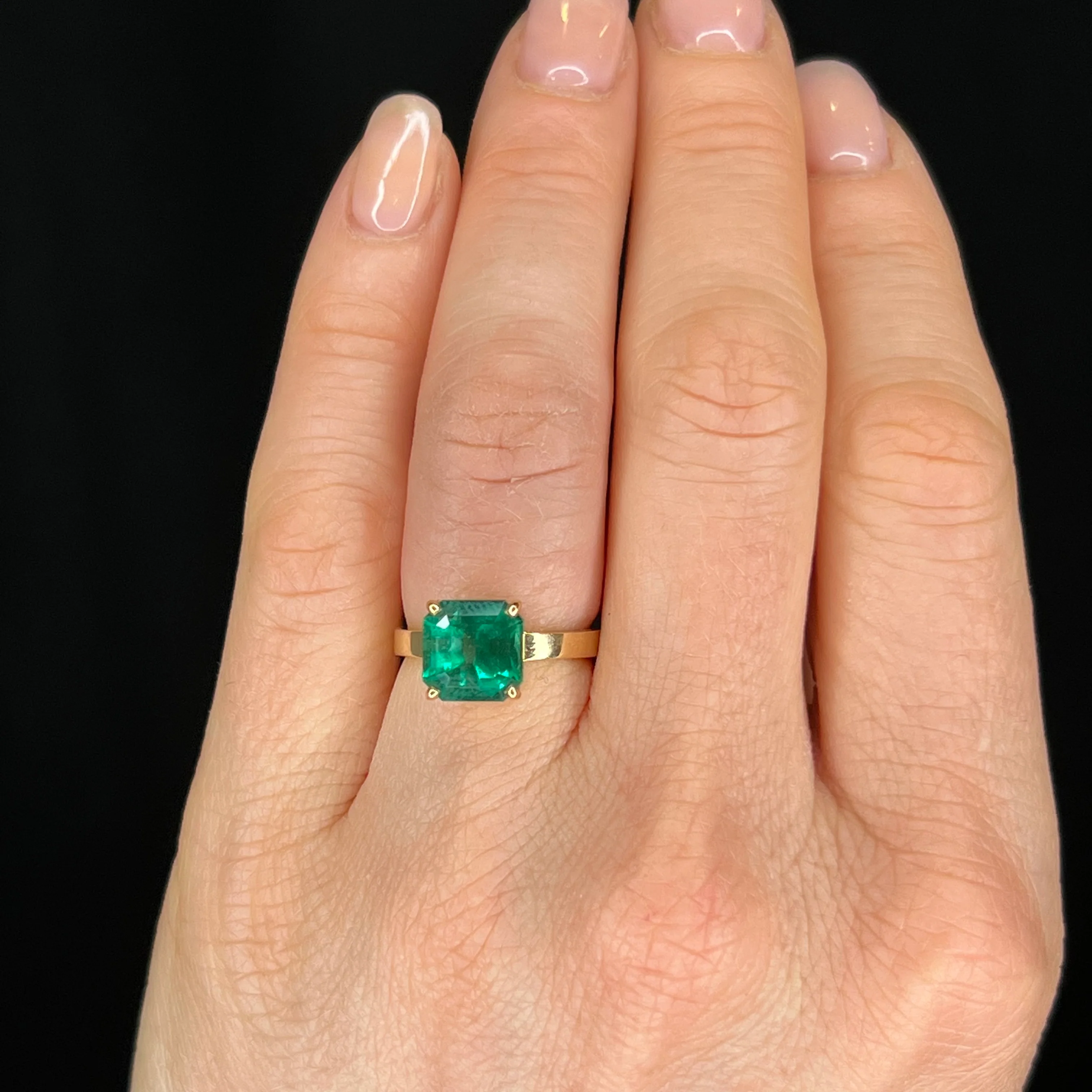 3 Carat Emerald Cocktail Ring in 18k Yellow Gold - Image 6