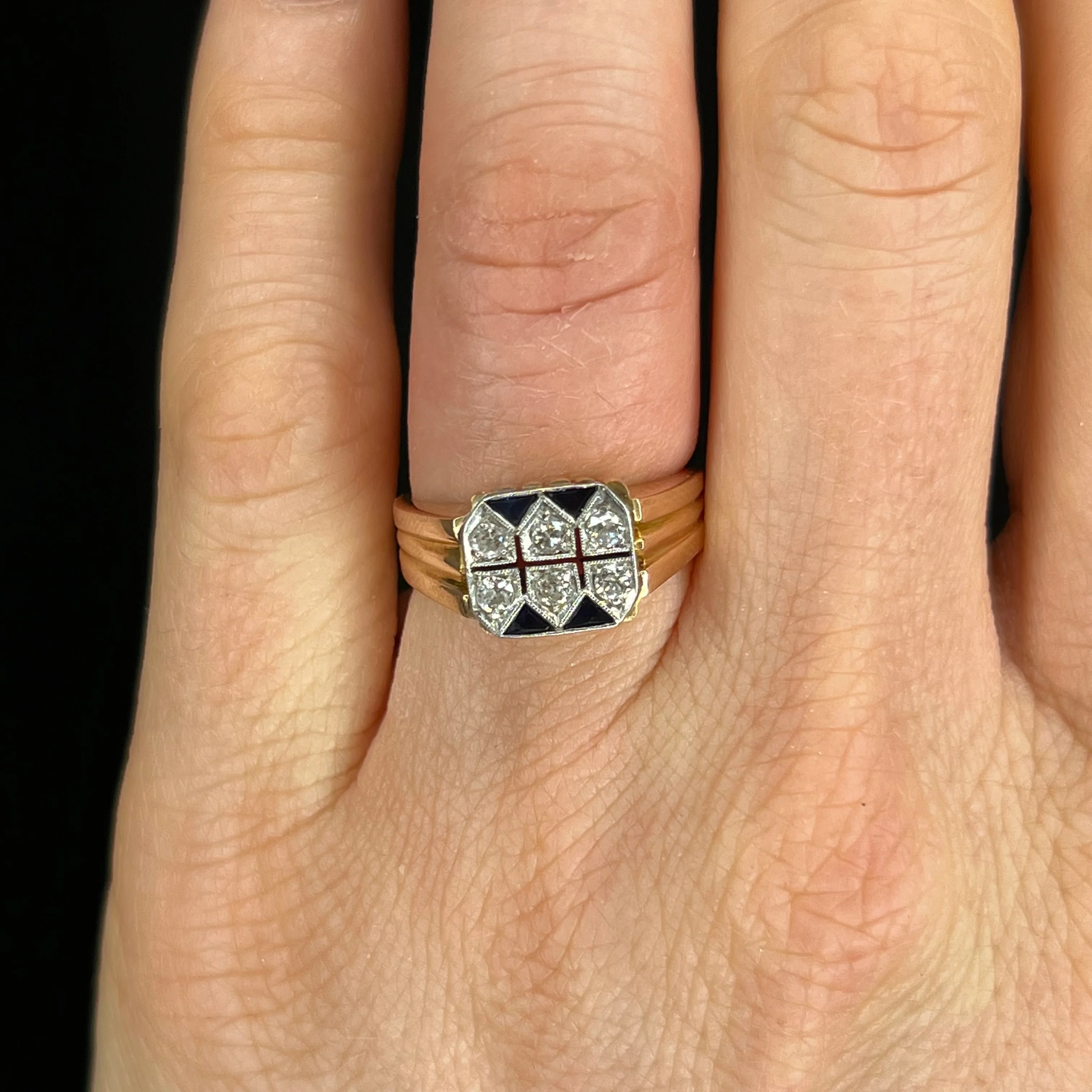 .30 Diamond & Sapphire Right Hand Ring in 18k Rose Gold - Image 6