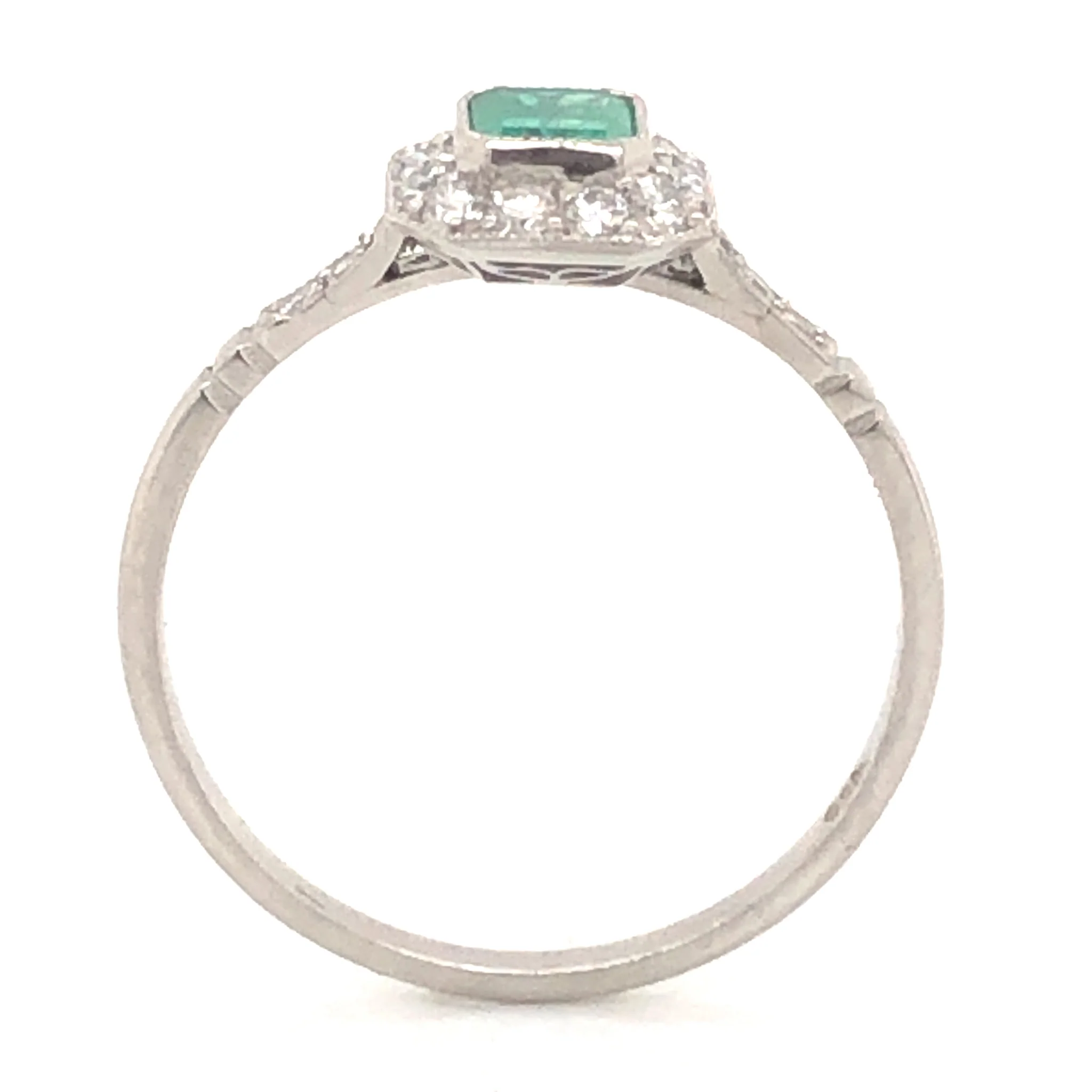 .30 Emerald & Diamond Engagement Ring in Platinum - Image 4