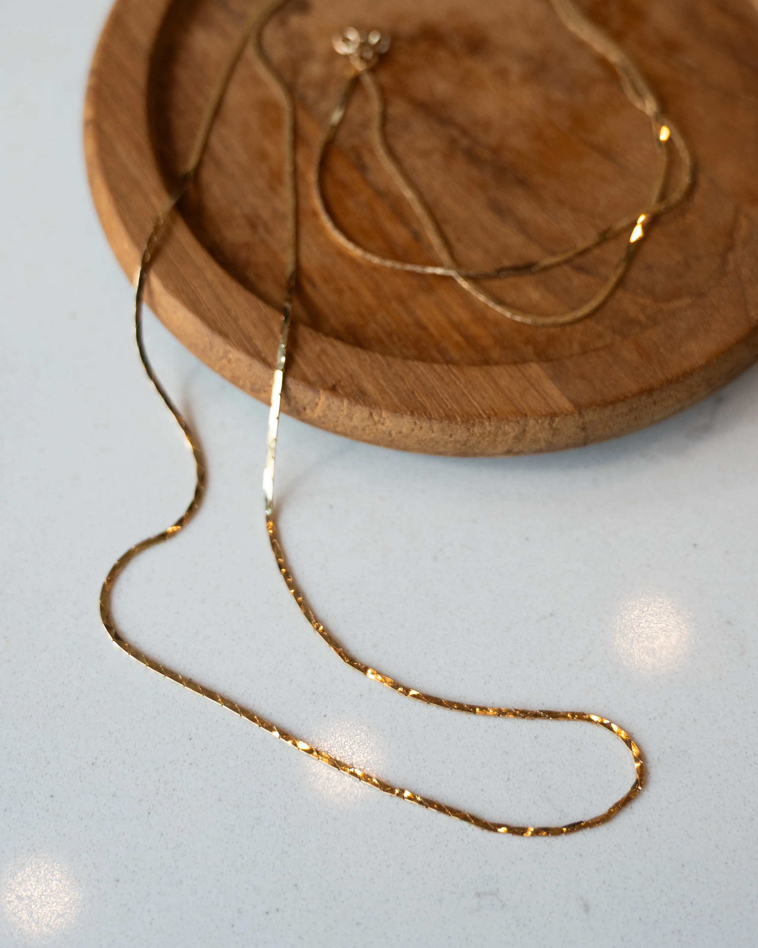 30 Inch Flat Triangle Link Chain Necklace in 14k - Image 5