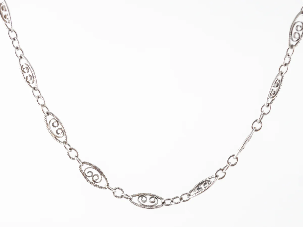 30 inch Mid-Century Chain w/ Filigree in White Gold - Image 2
