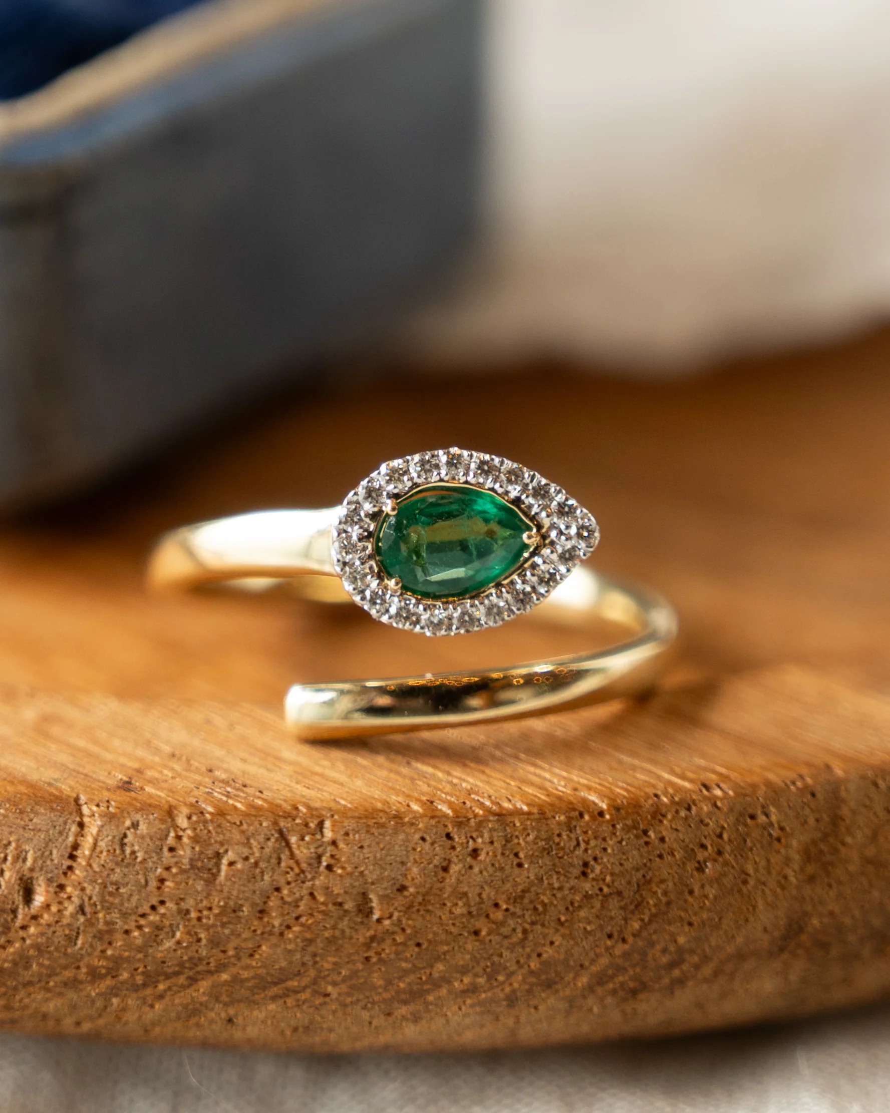 .31 Emerald & Diamond Snake Cocktail Ring 14k - Image 6