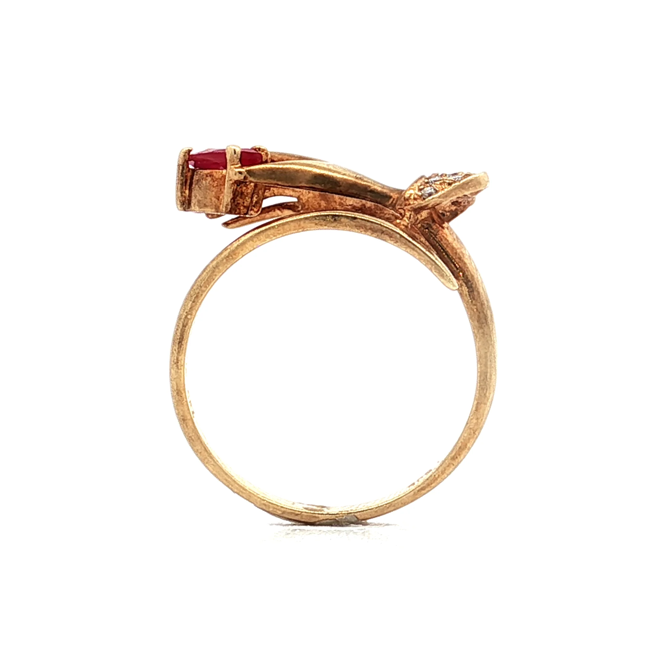 .31 Vintage Retro Ruby & Diamond Ring in 14k Yellow Gold - Image 4