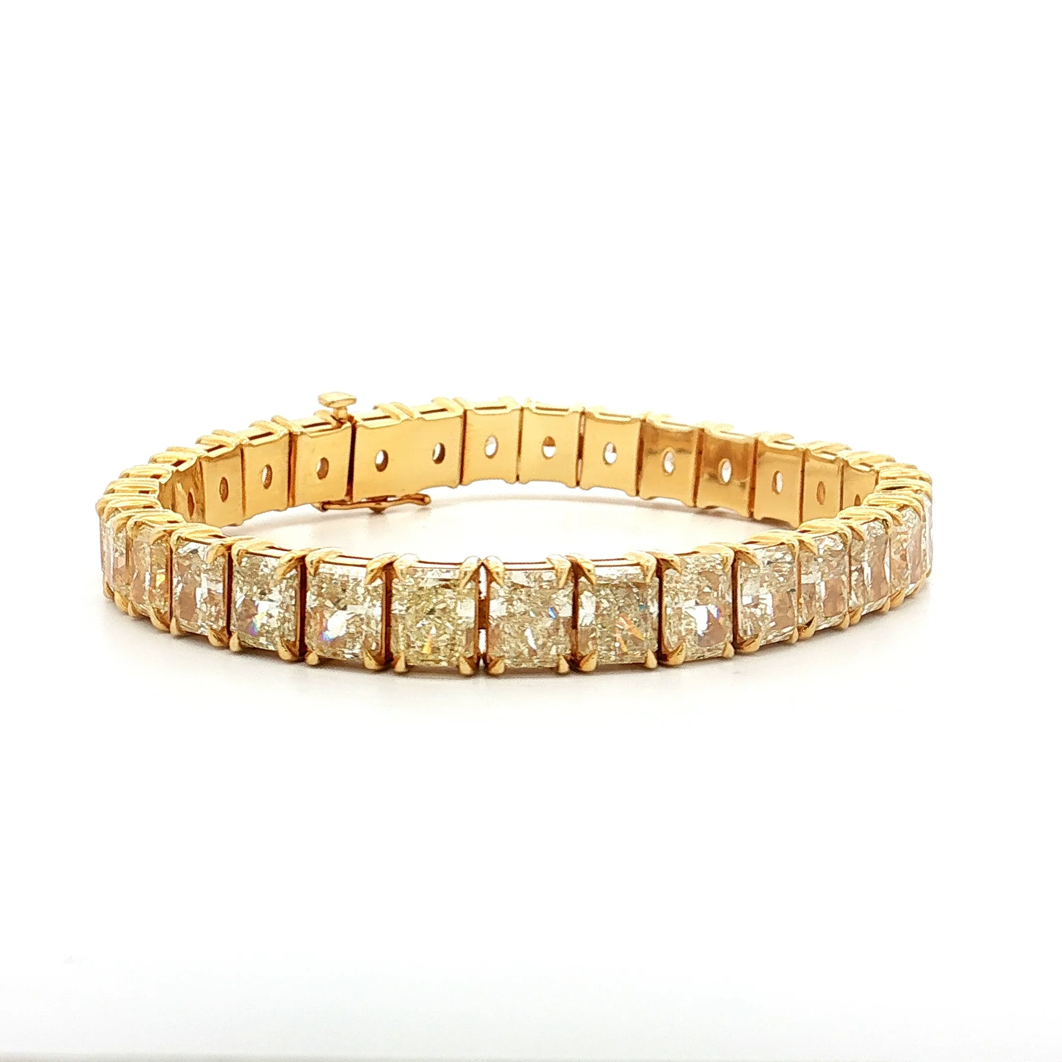 32.63 Radiant Diamond Tennis Bracelet 18k Yellow Gold - Image 3