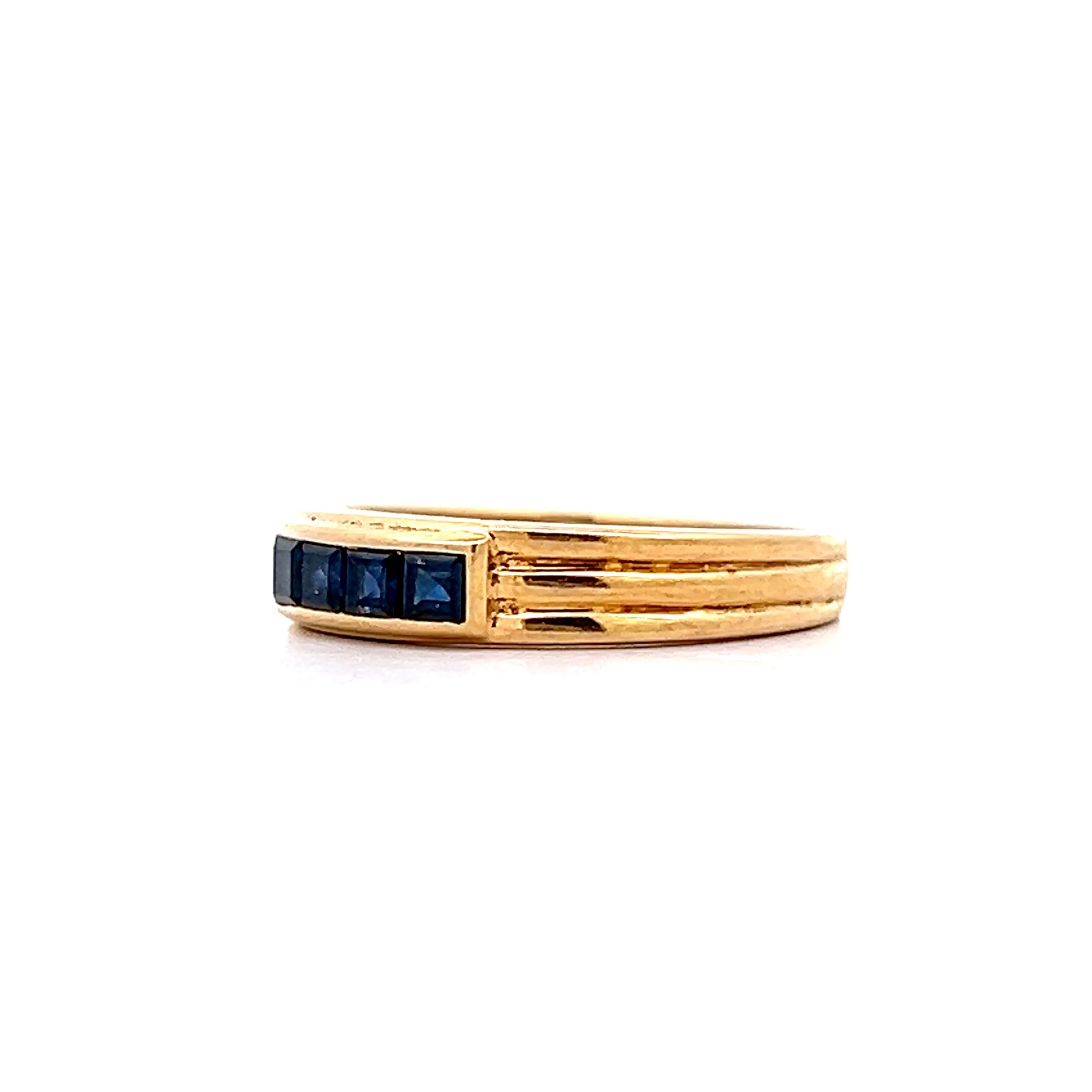 .32 Square Cut Sapphires in 18k Yellow Gold - Image 2