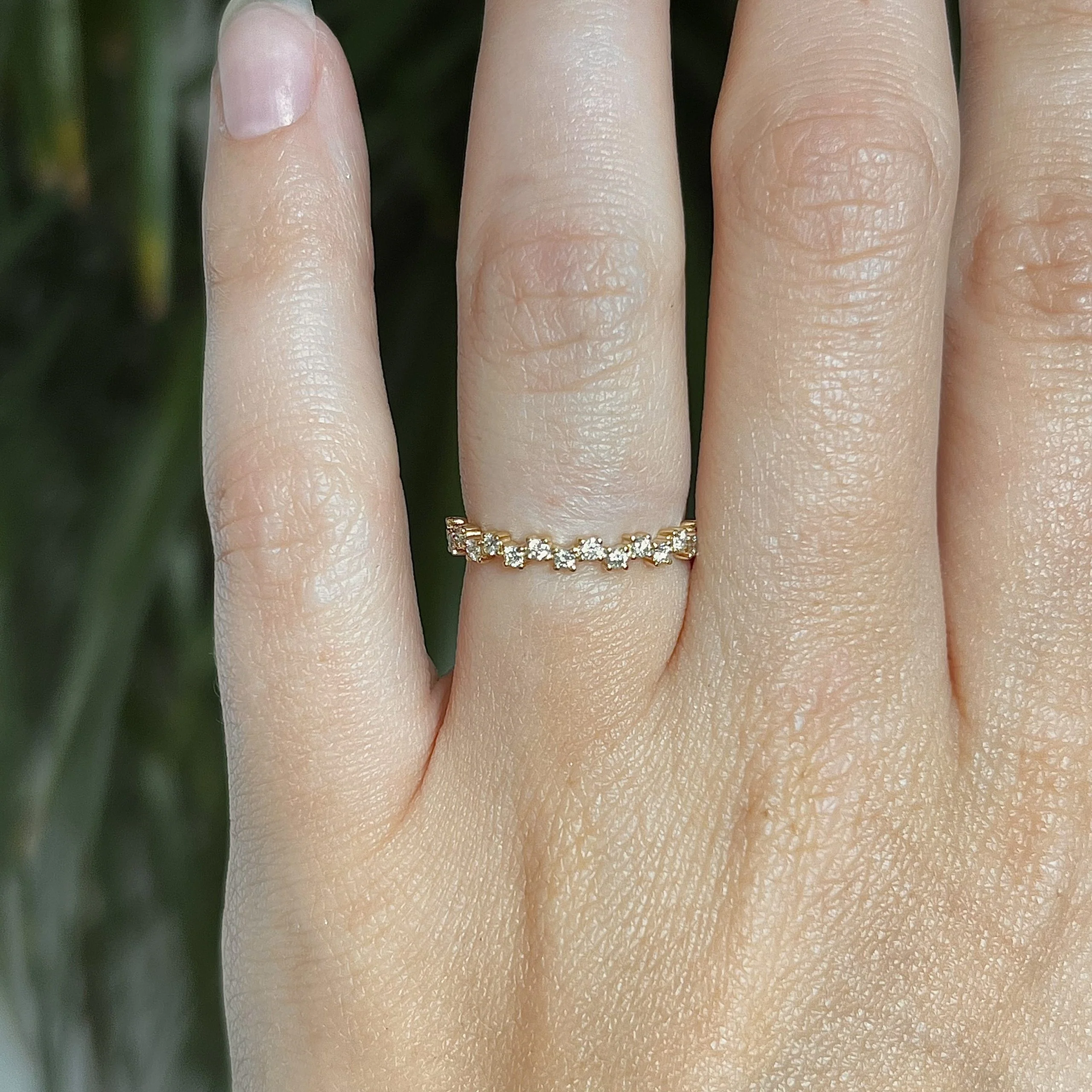 .33 Alternating Diamond Wedding Band in 14k Yellow Gold - Image 6