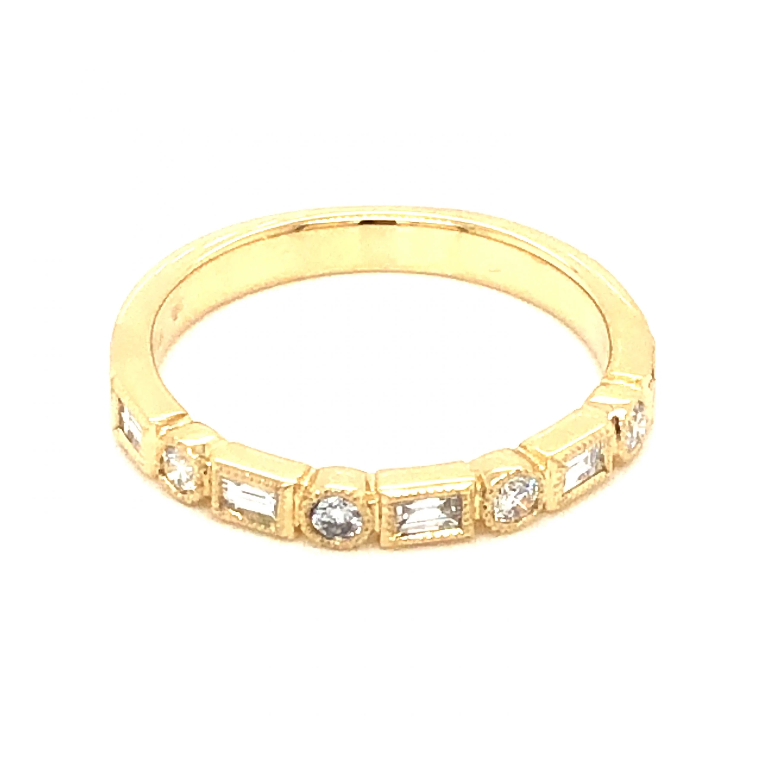 .33 Baguette & Round Brilliant Diamond Band in Yellow Gold