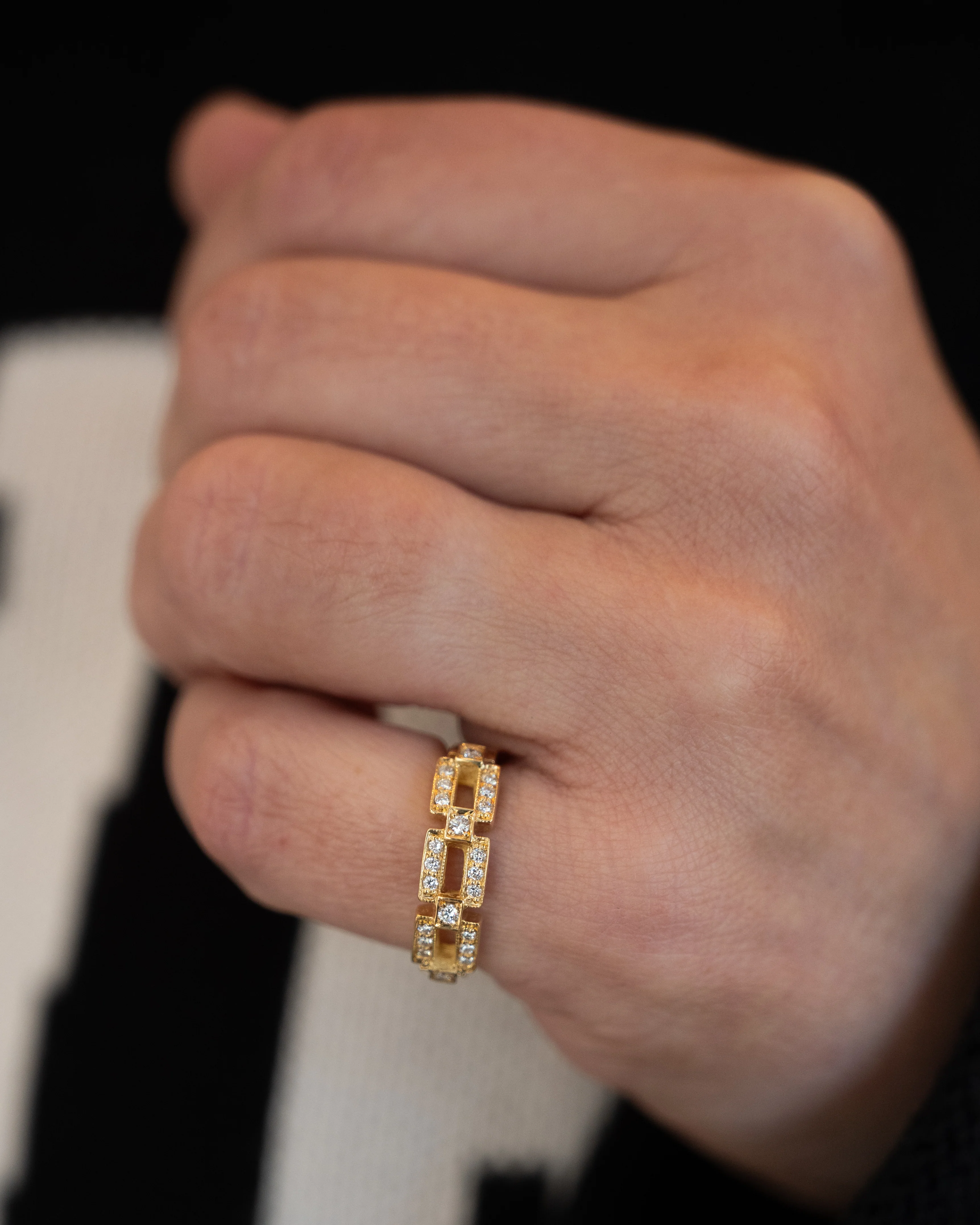 .34 Diamond Chain Link Ring 18k Yellow Gold - Image 7