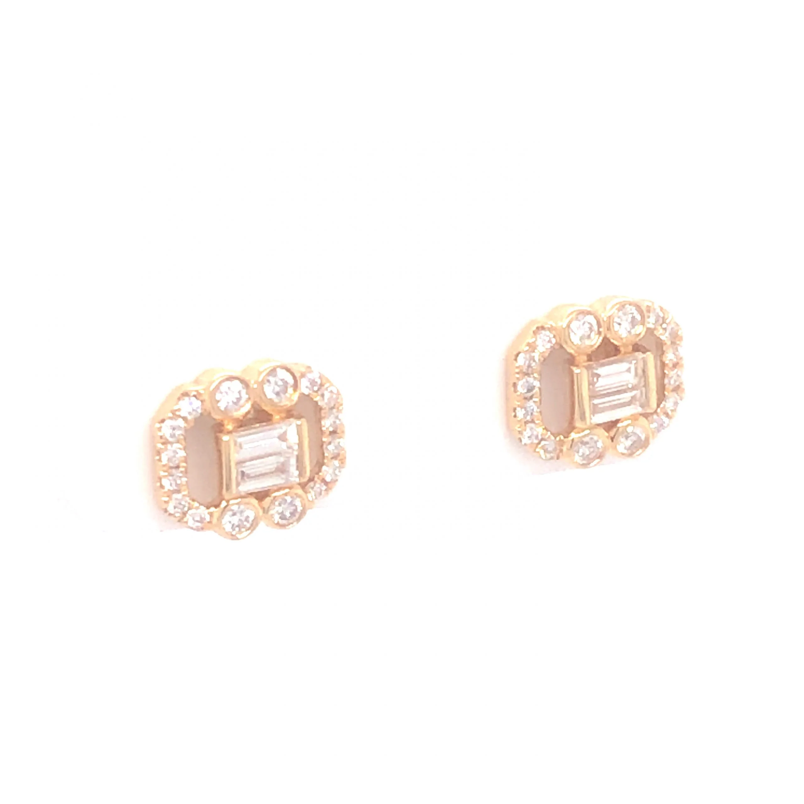 .35 Diamond Stud Earrings in 18k Yellow Gold - Image 3