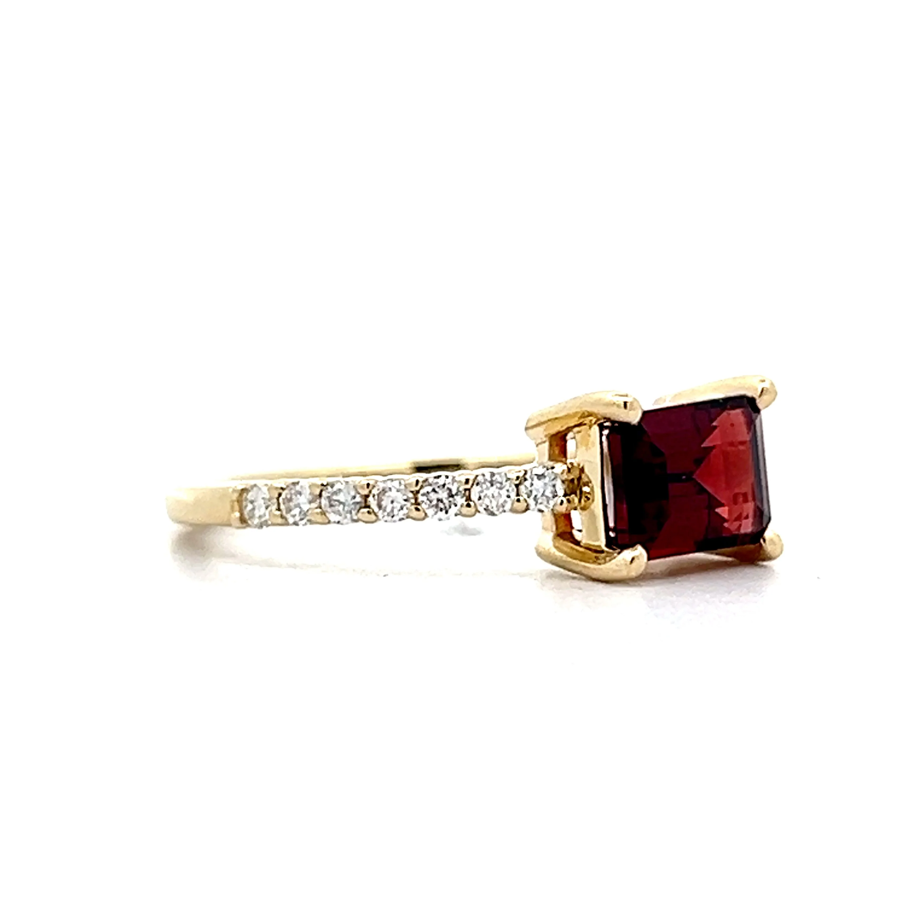 .36 Emerald Cut Garnet & Diamond Ring in 14k - Image 3