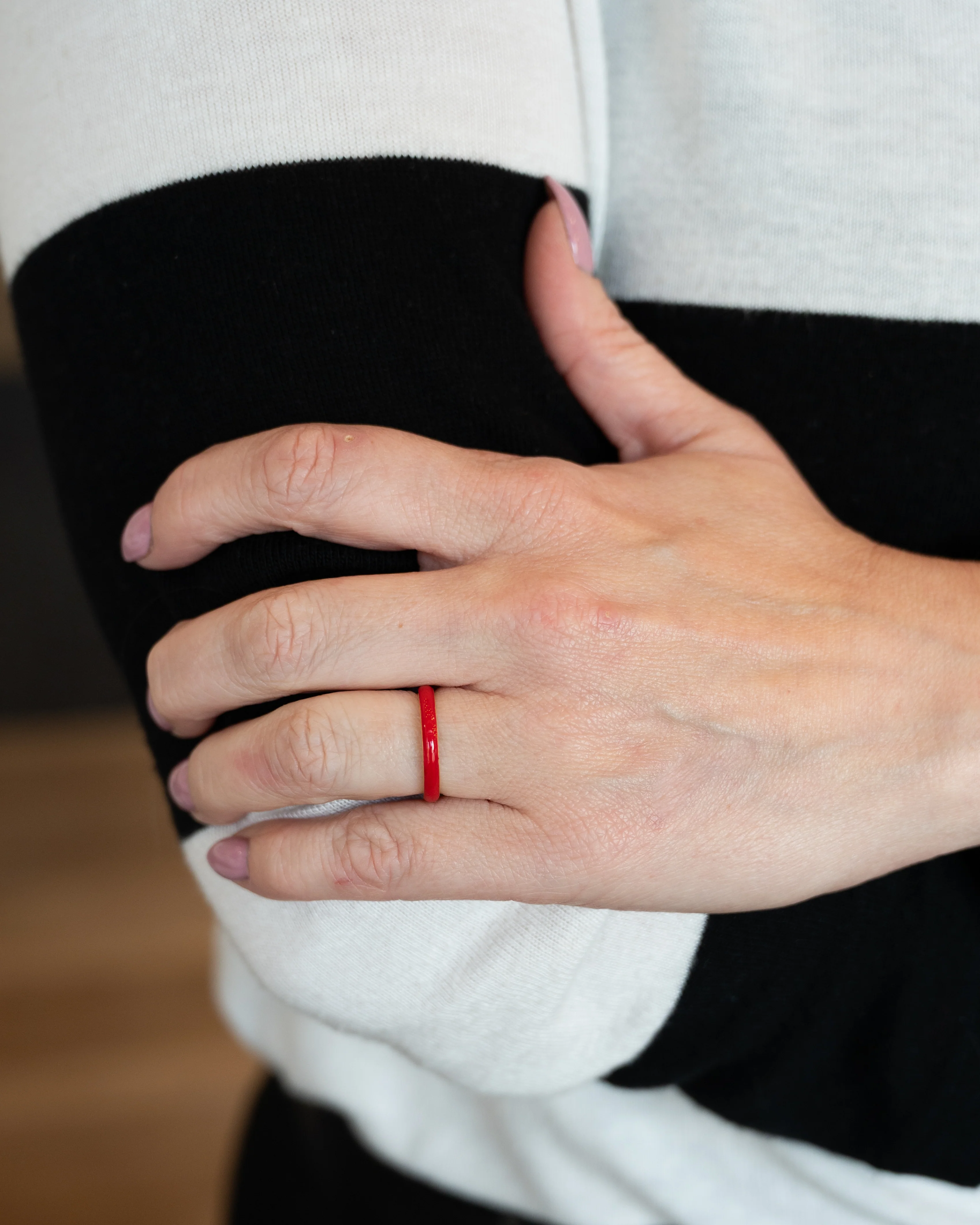 3mm Red Enamel Stacking Band in 14k Yellow Gold - Image 7