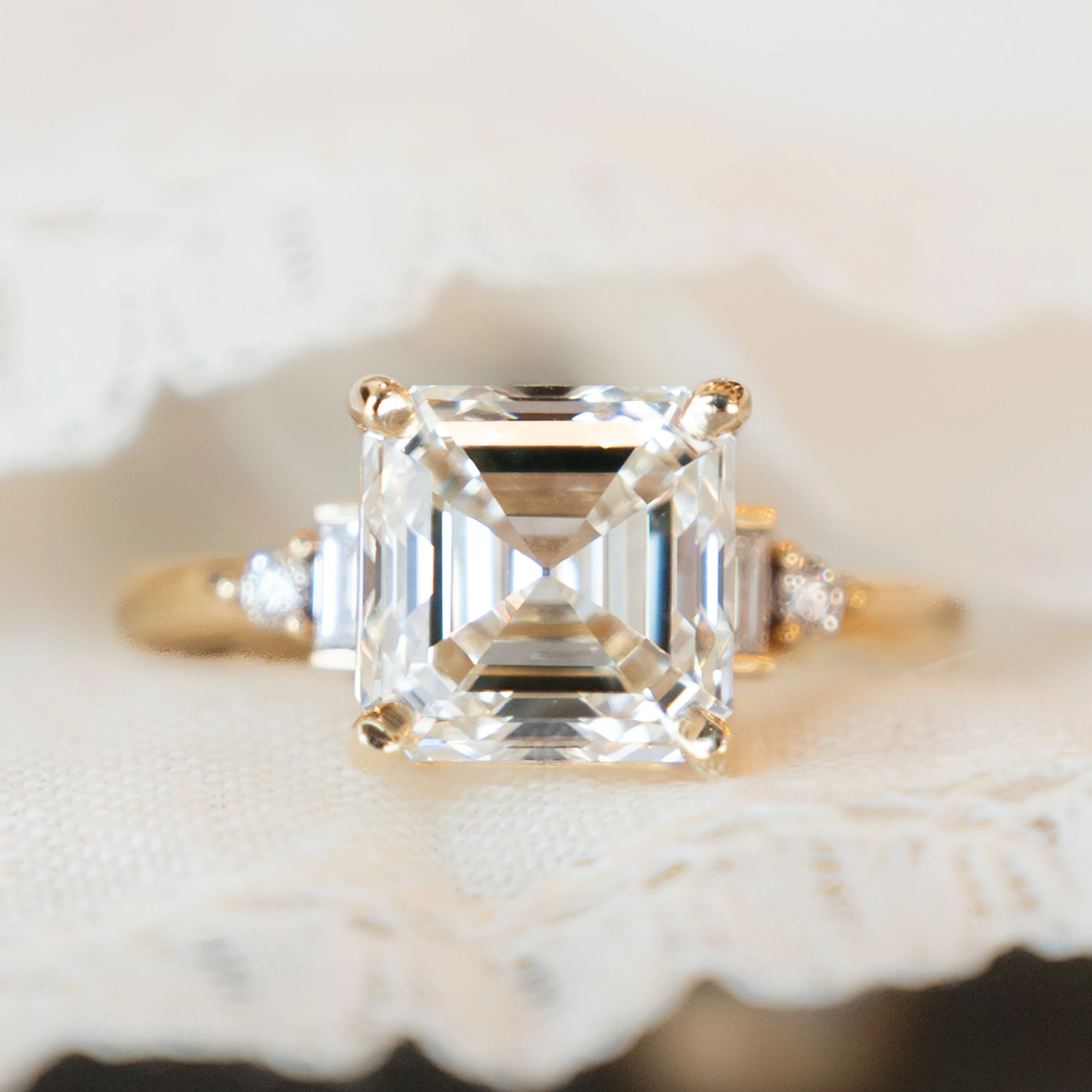 4.01 GIA Asscher Cut Diamond Engagement Ring in 14k Yellow Gold - Image 7