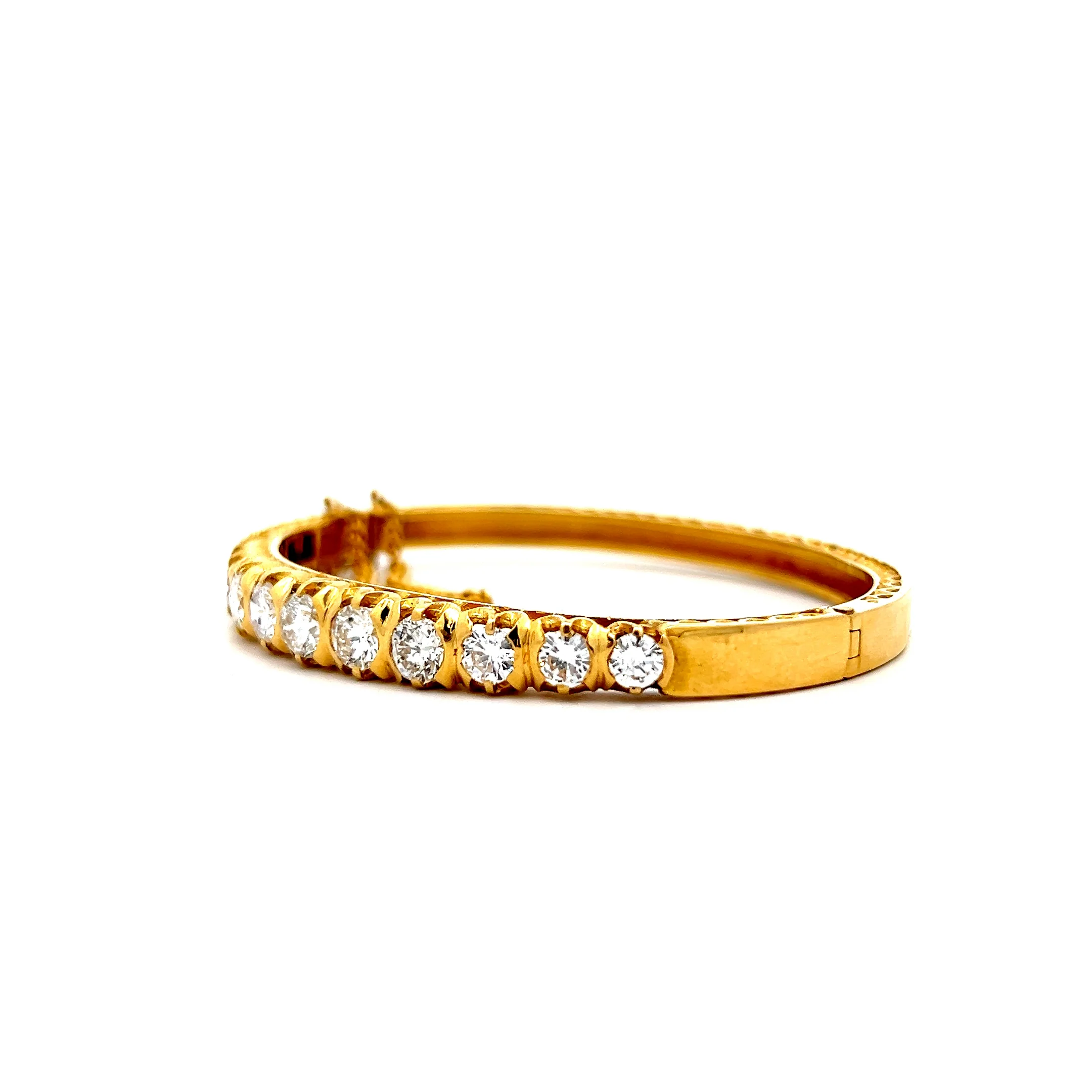 4.02 Victorian Style Diamond Bracelet in 22k - Image 2